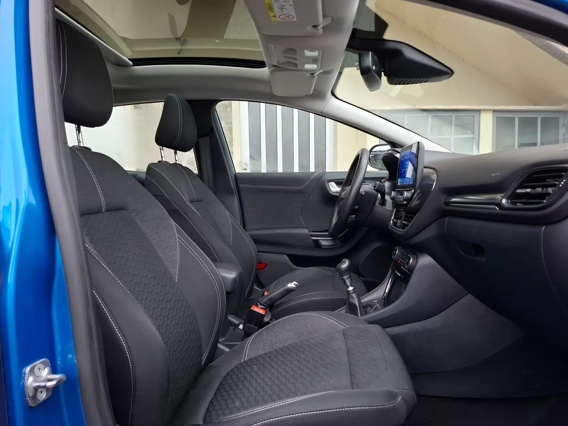 Ford Puma 1.0 EcoBoost MHEV Titanium 12