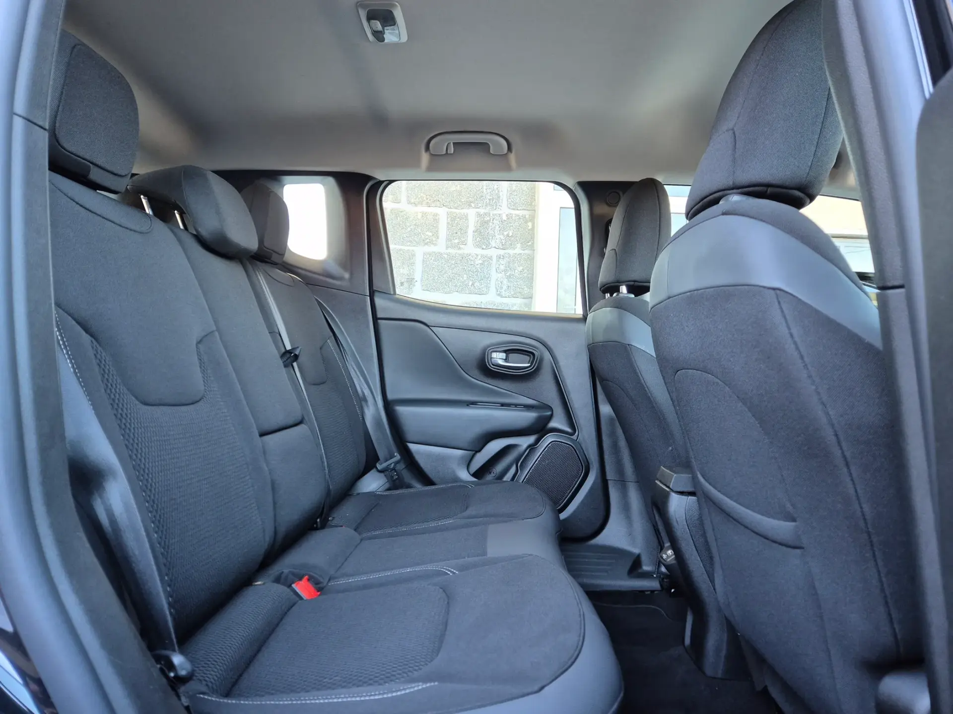 Jeep Renegade 1.0 T Limited 10