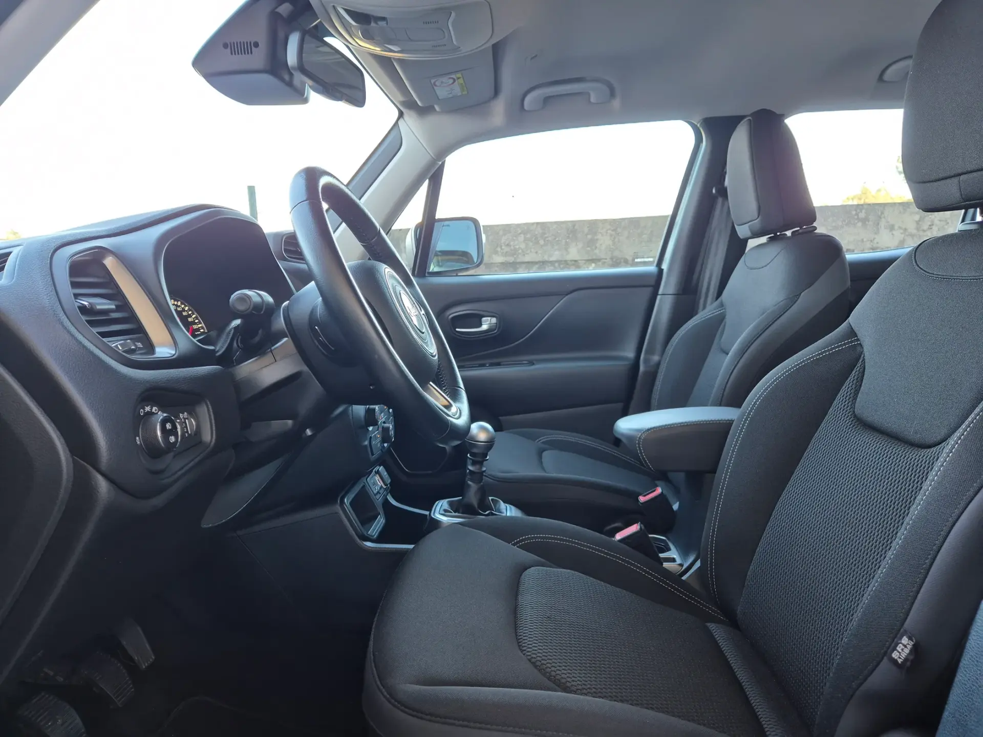 Jeep Renegade 1.0 T Limited 15