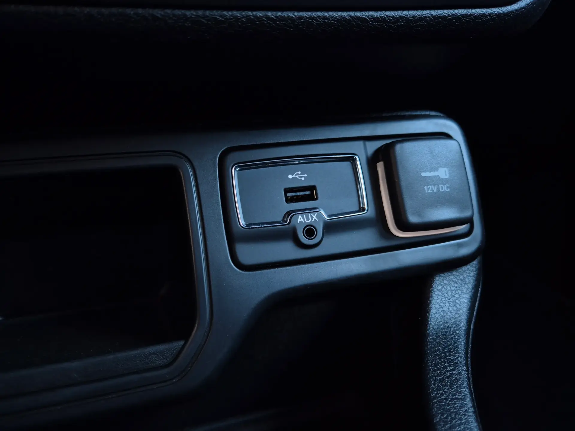 Jeep Renegade 1.0 T Limited 31
