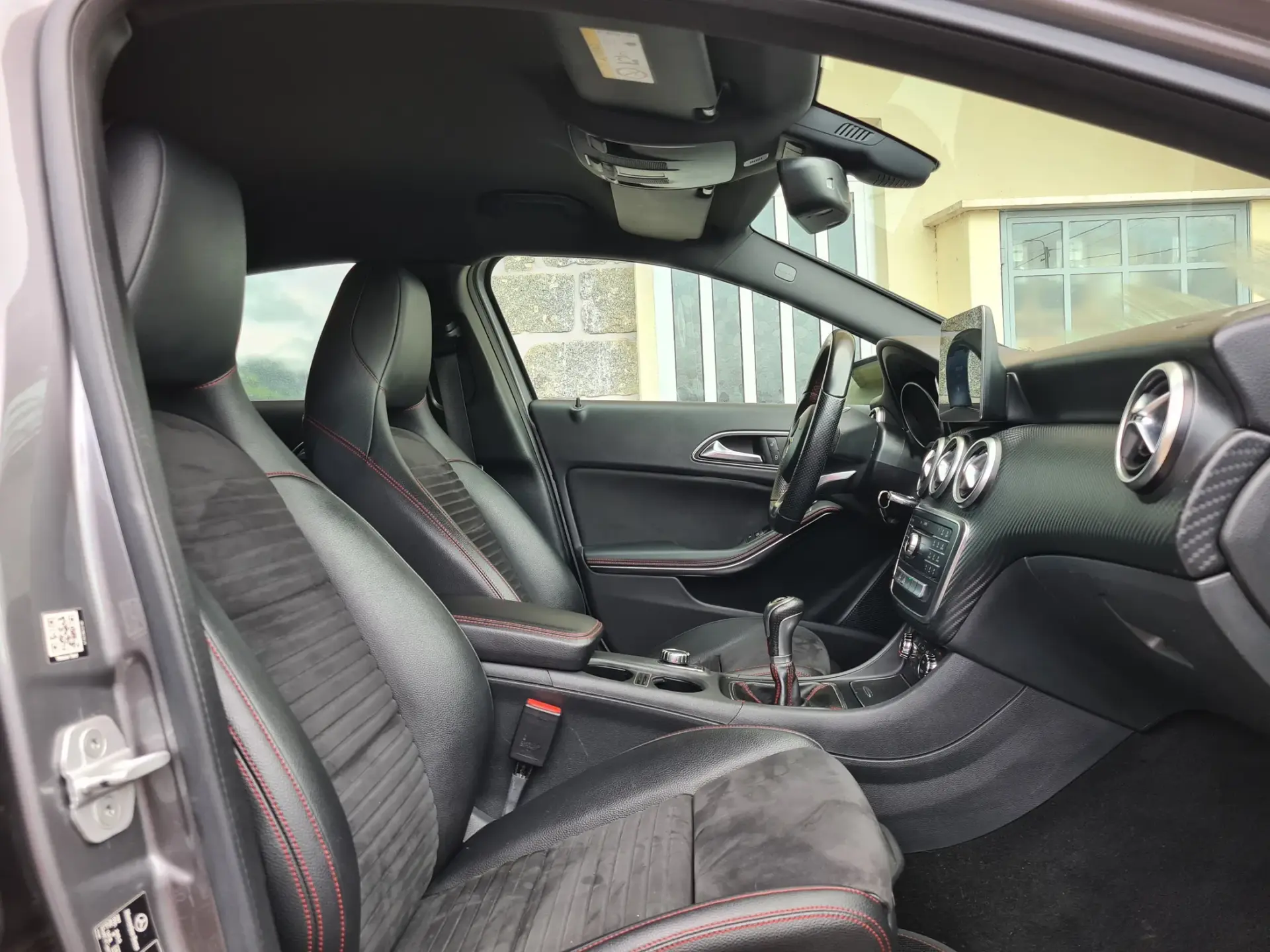Mercedes-Benz A 180 d AMG Line 10