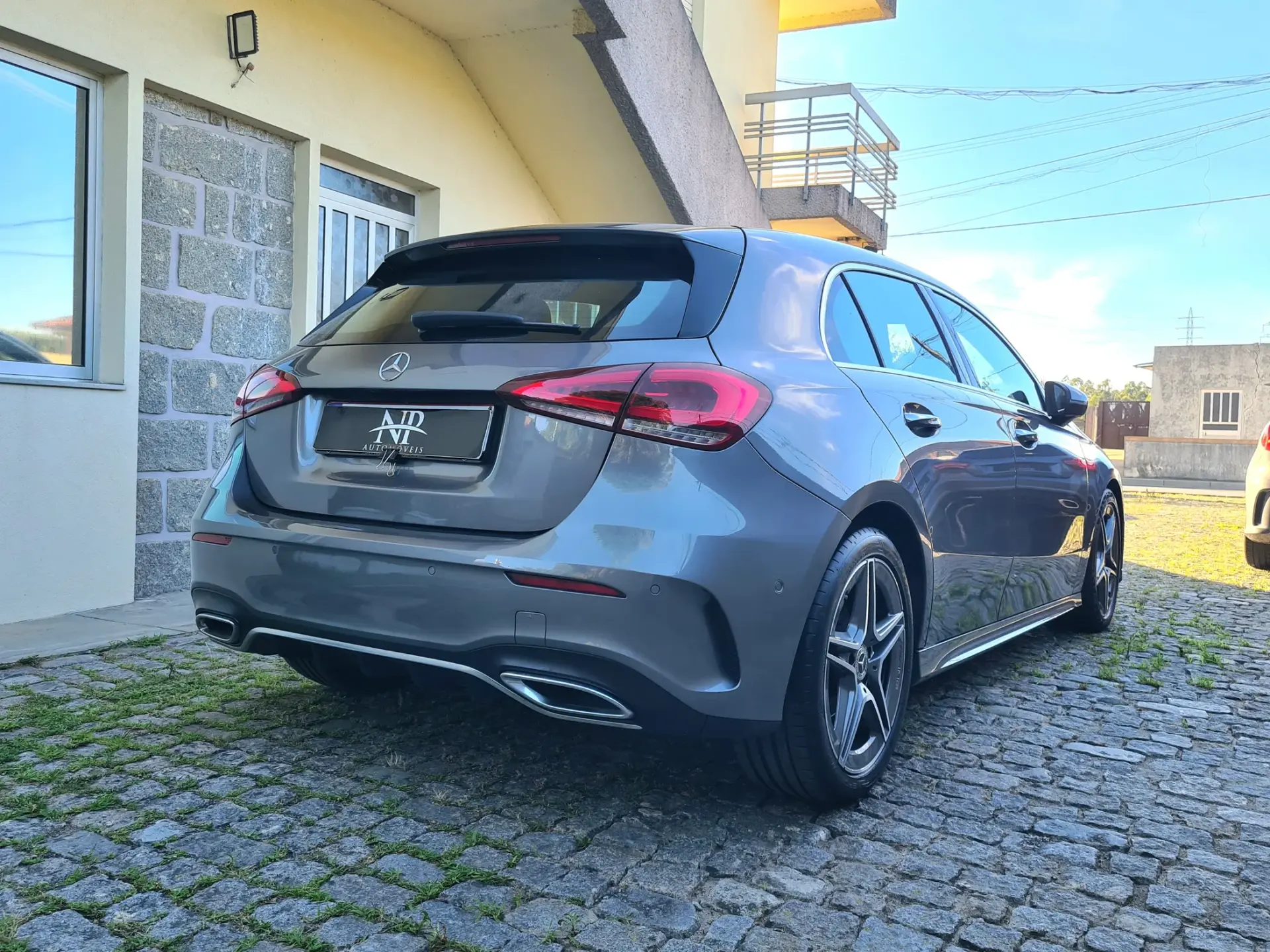 Mercedes-Benz A 180 d AMG Line Aut. 3