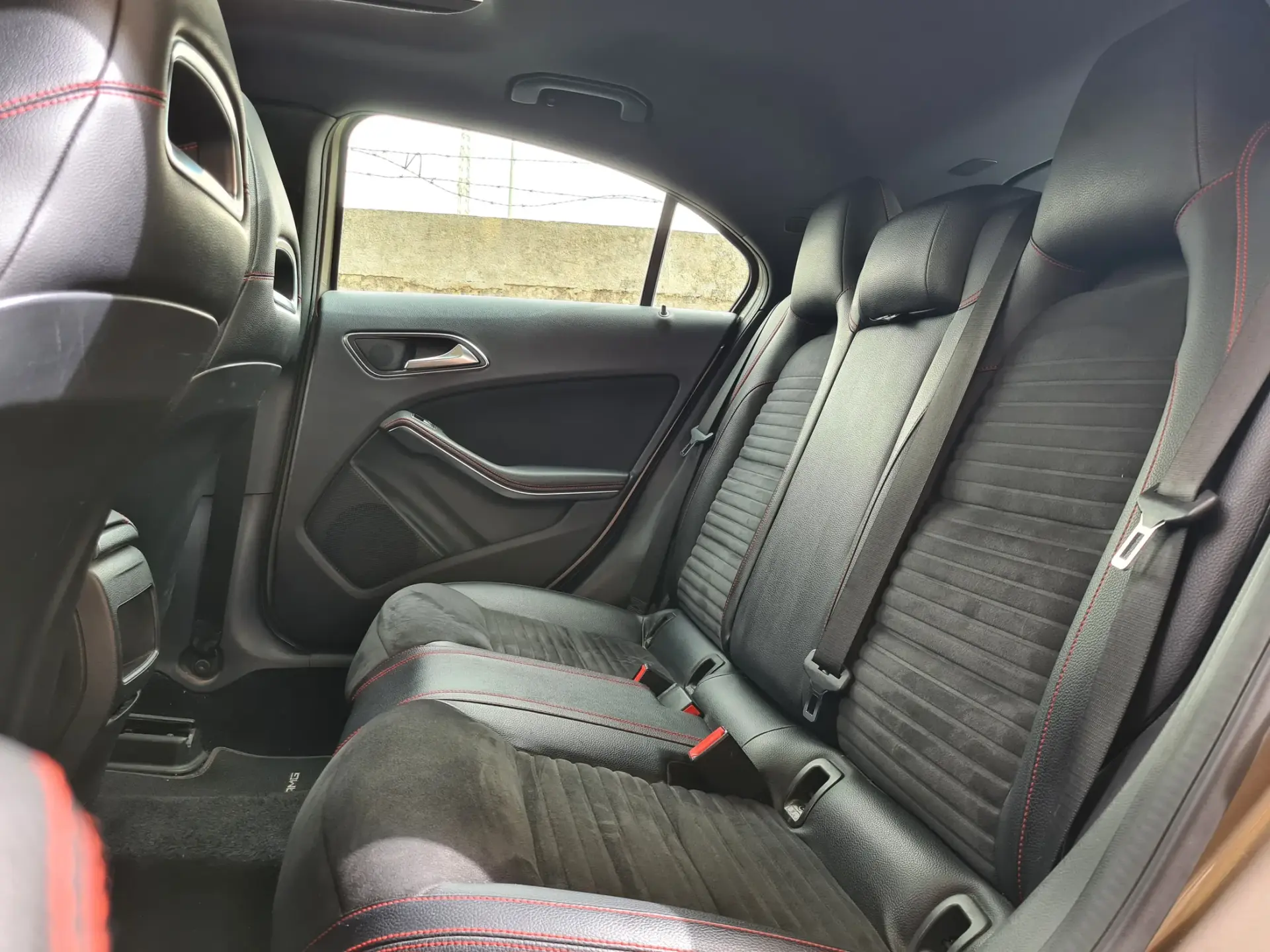 Mercedes-Benz A 180 CDi BE Edition AMG Line 12