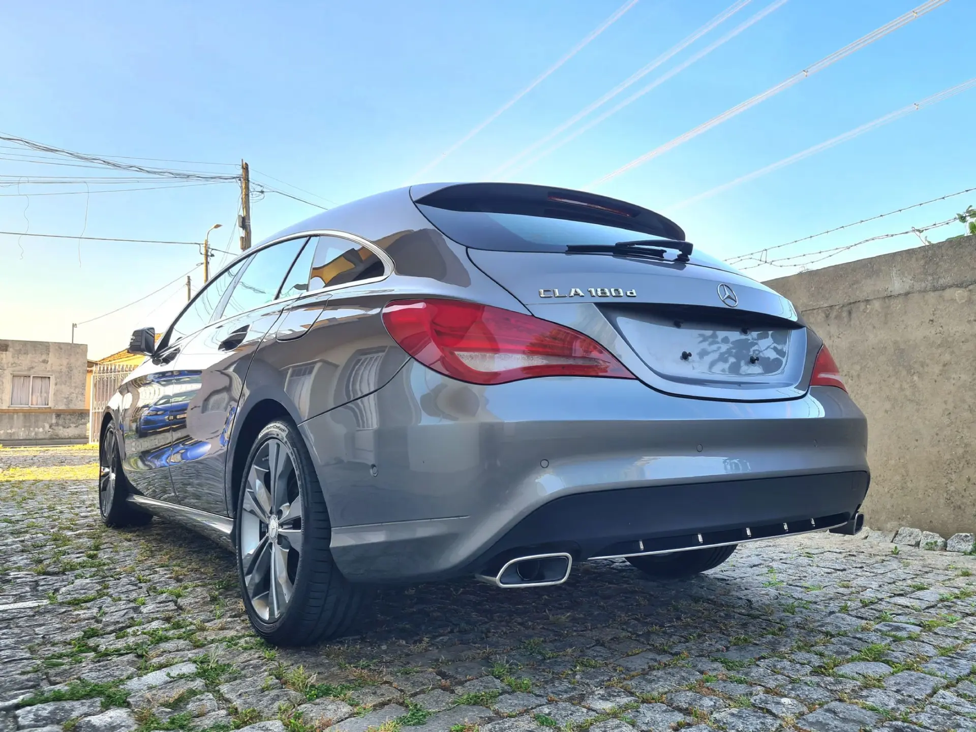 Mercedes-Benz CLA 180 d Shooting Brake 2