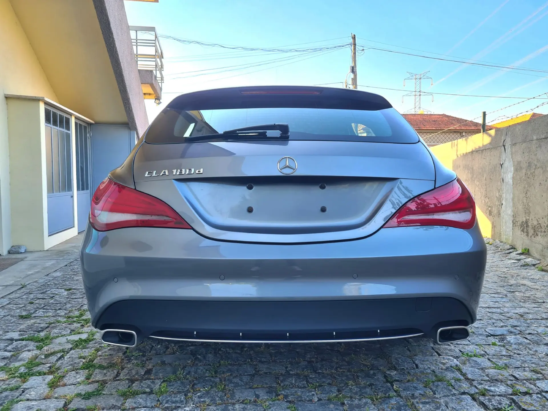 Mercedes-Benz CLA 180 d Shooting Brake 3