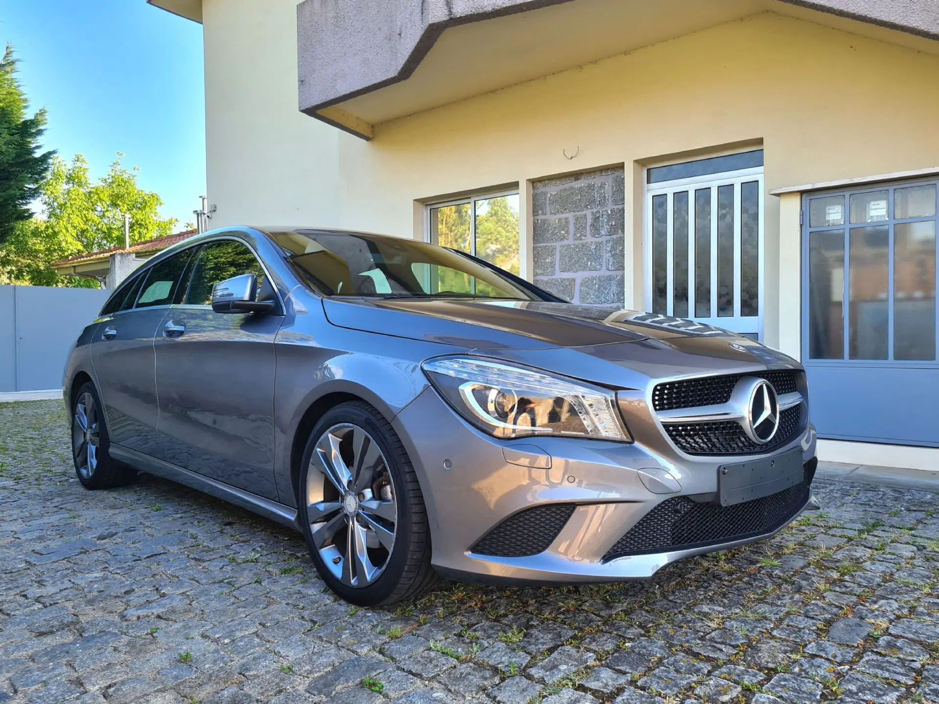 Mercedes-Benz CLA 180 d Shooting Brake 5