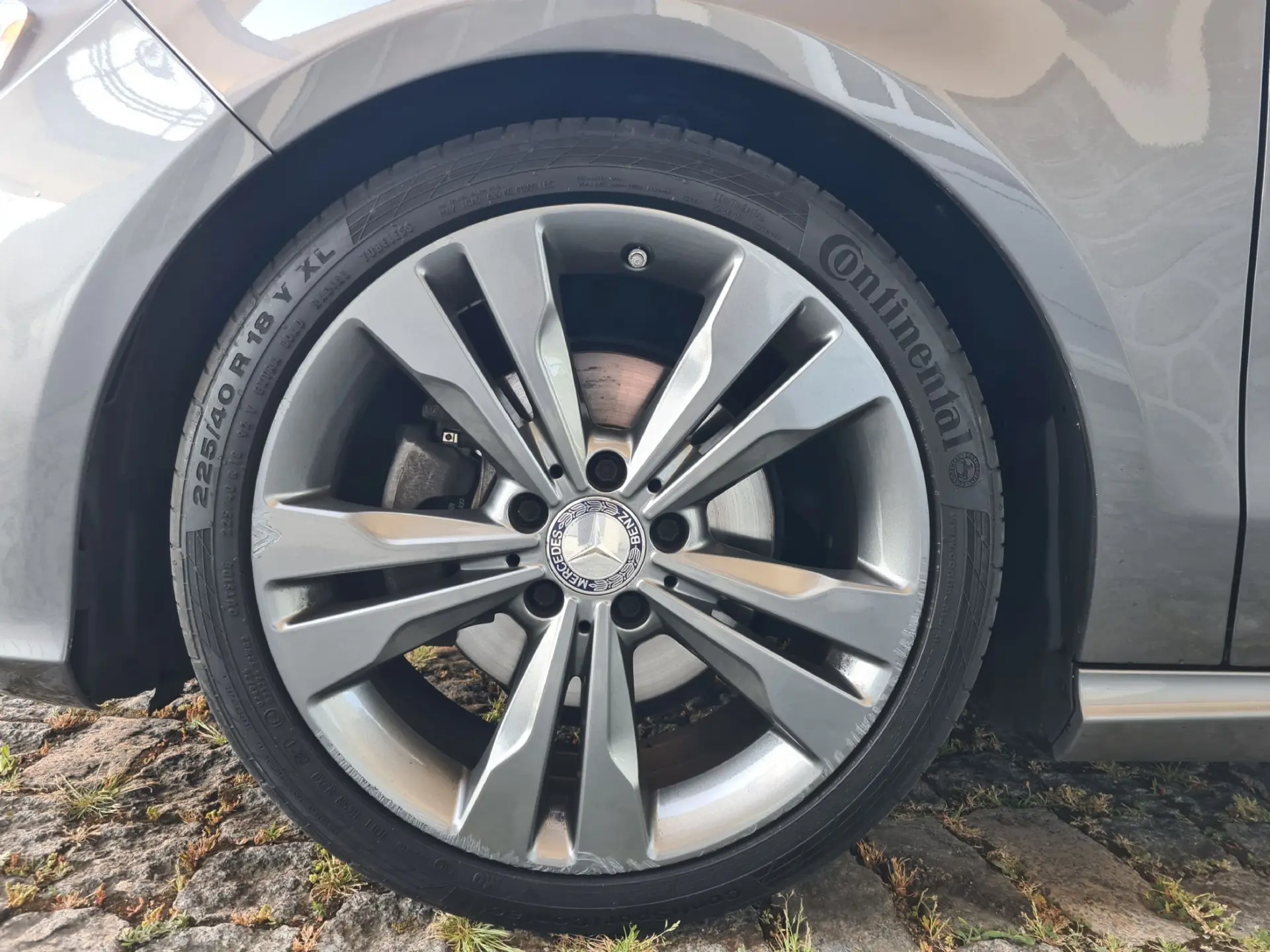 Mercedes-Benz CLA 180 d Shooting Brake 9
