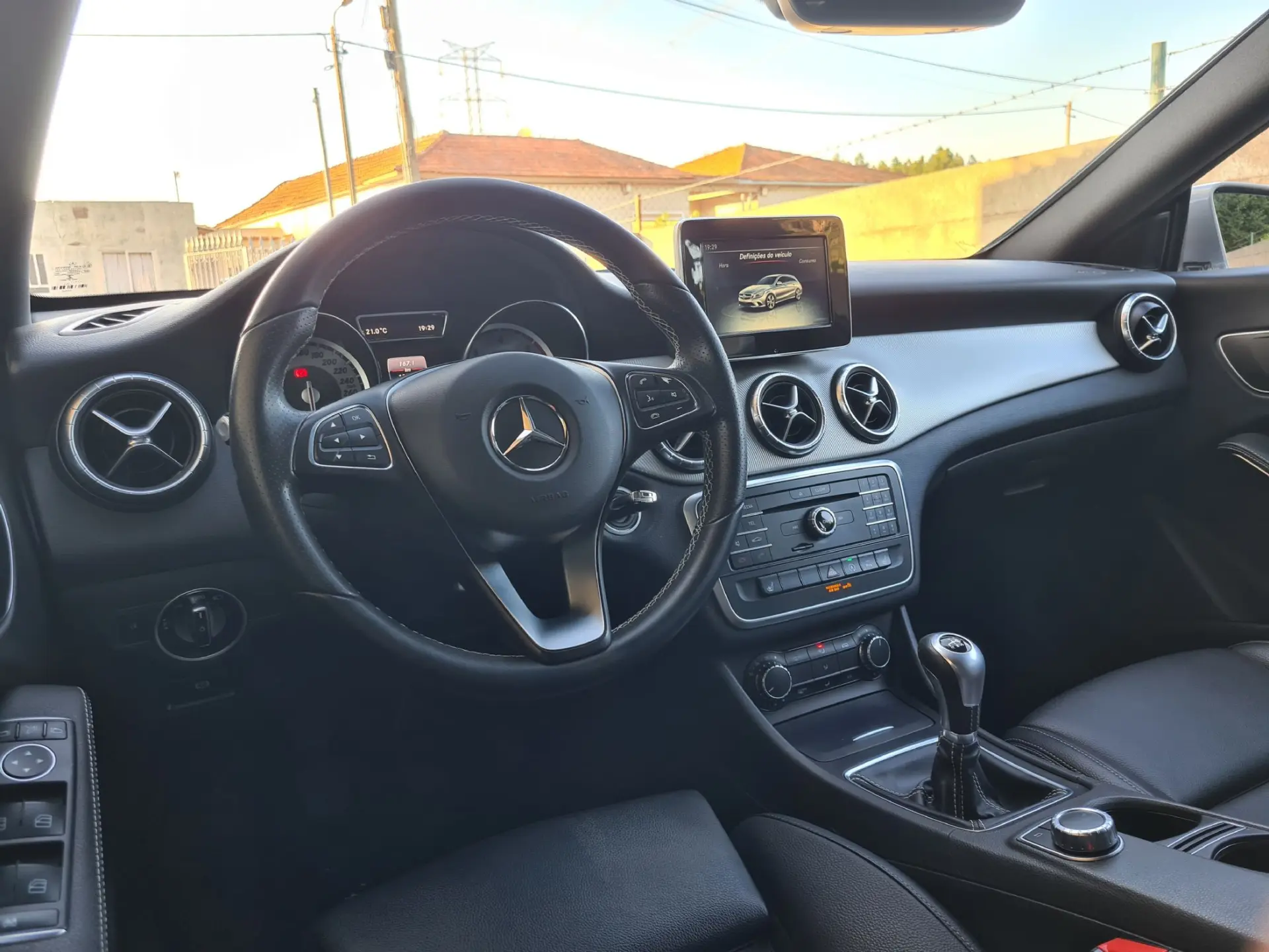 Mercedes-Benz CLA 180 d Shooting Brake 20