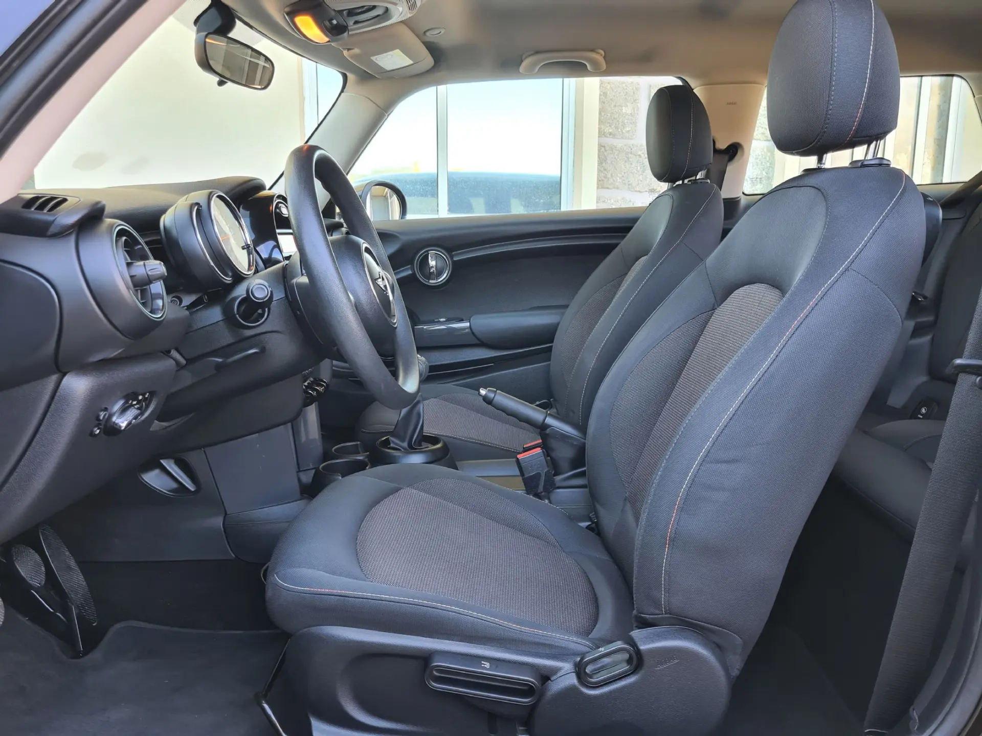 MINI 3 Portas One D 17