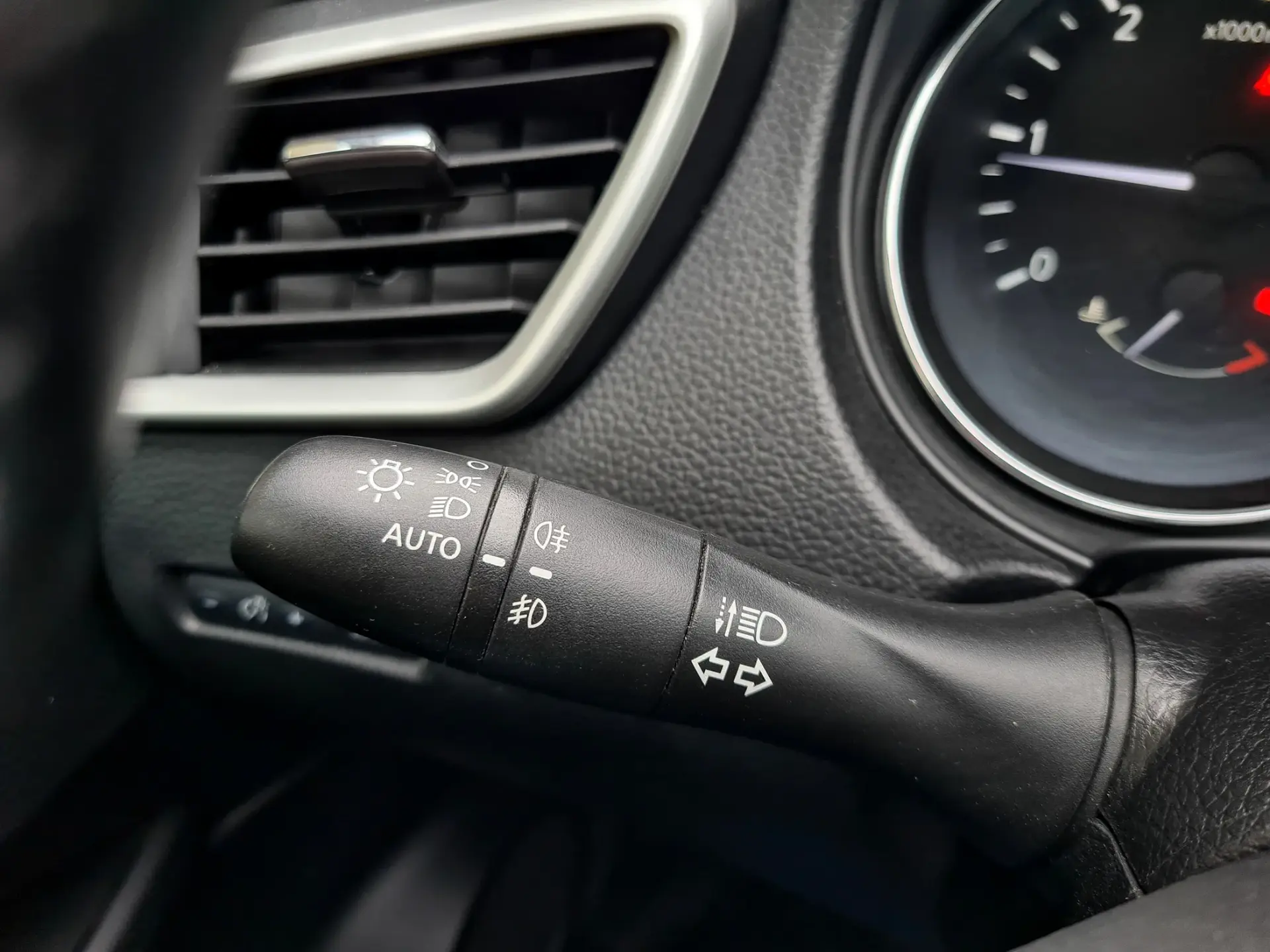 Nissan Qashqai 1.5 dCi 360 19