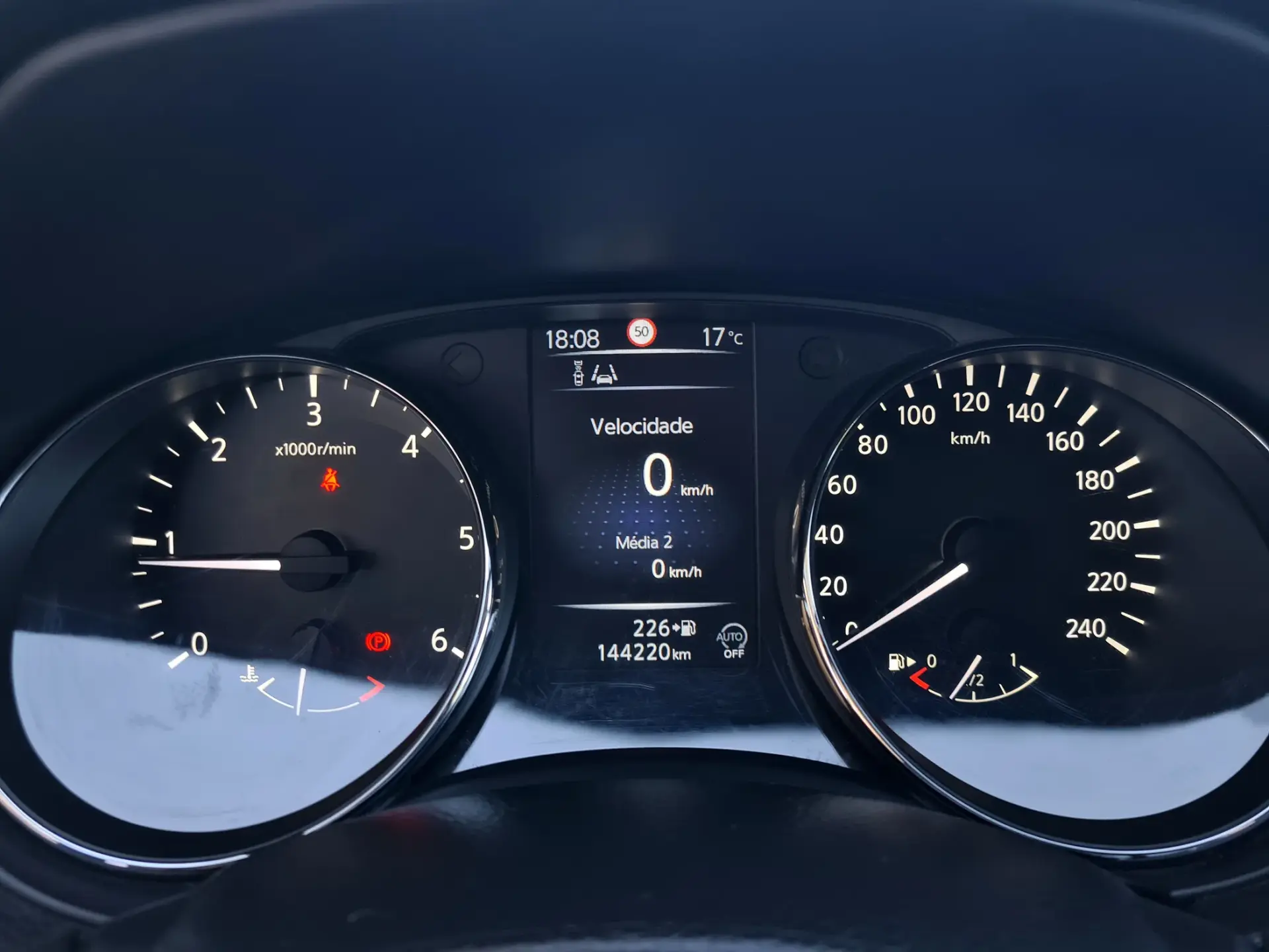 Nissan Qashqai 1.5 dCi Acenta Connect 18