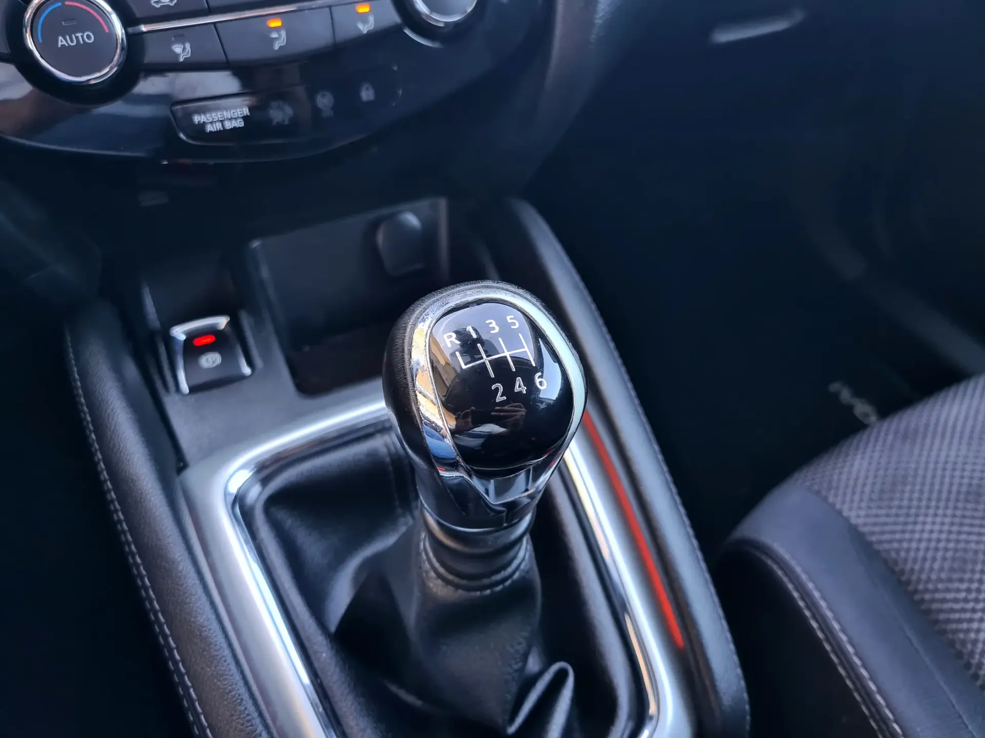 Nissan Qashqai 1.5 dCi Acenta Connect 25