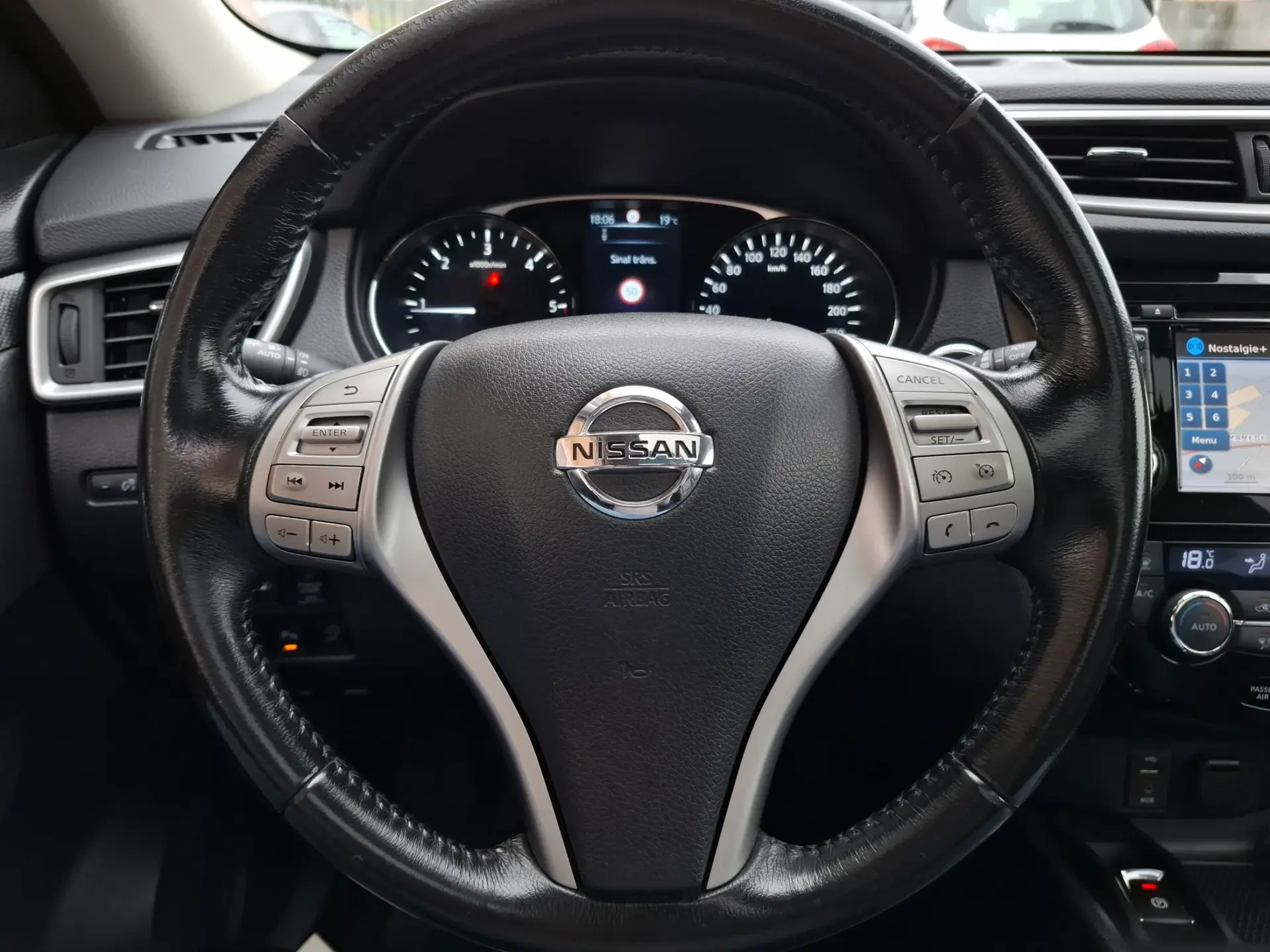 Nissan X-Trail 1.6 dCi Xtronic Tekna 23