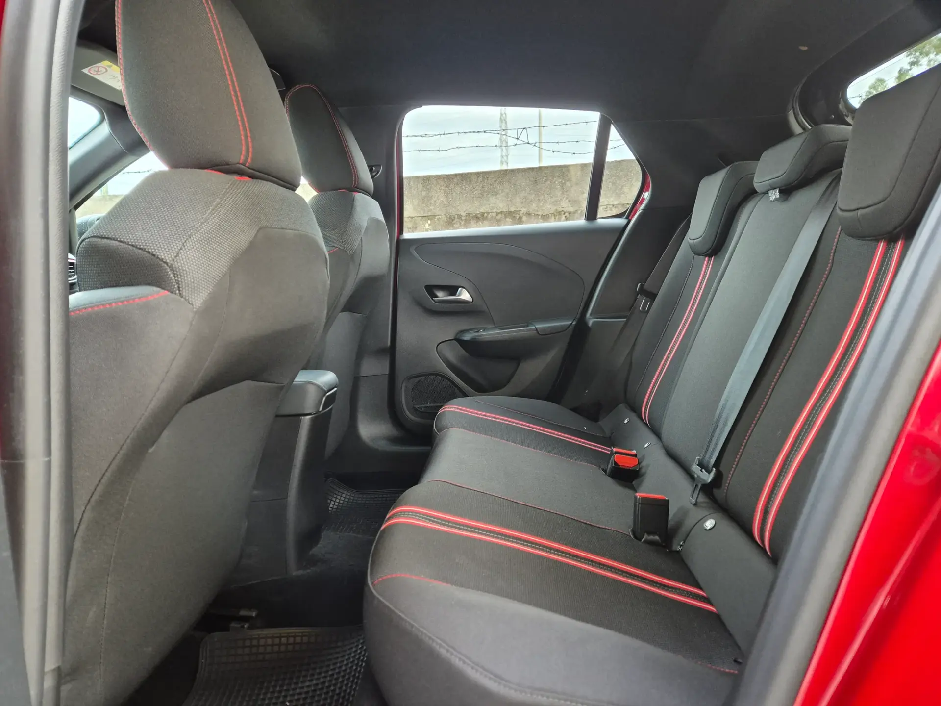 Opel Corsa 1.2 T GS 11