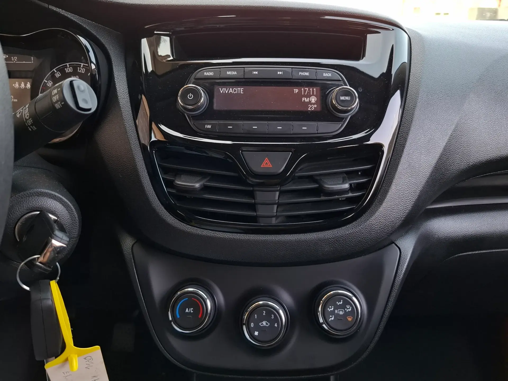 Opel Karl 1.0 20