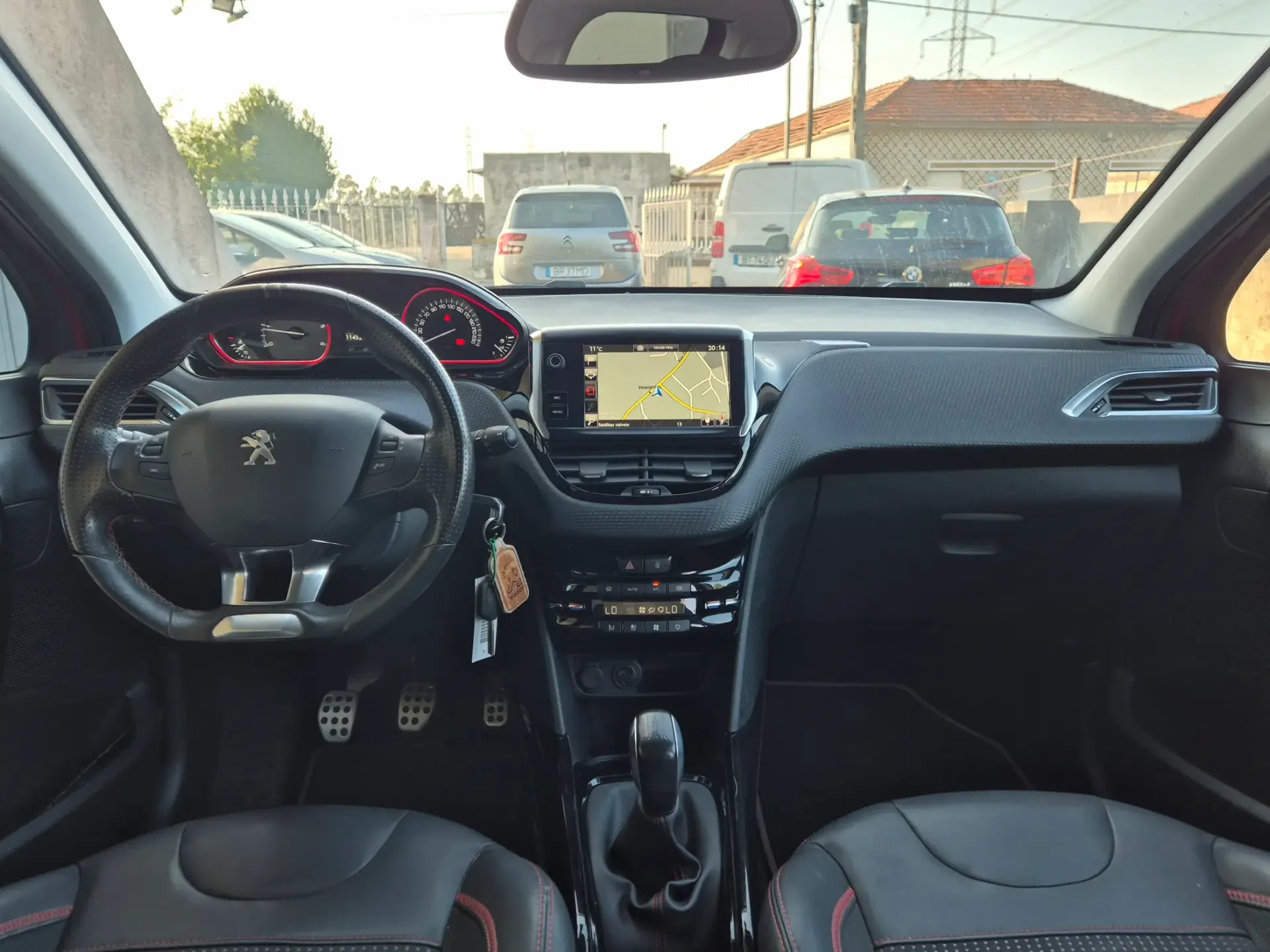 Peugeot 2008 Outro 17