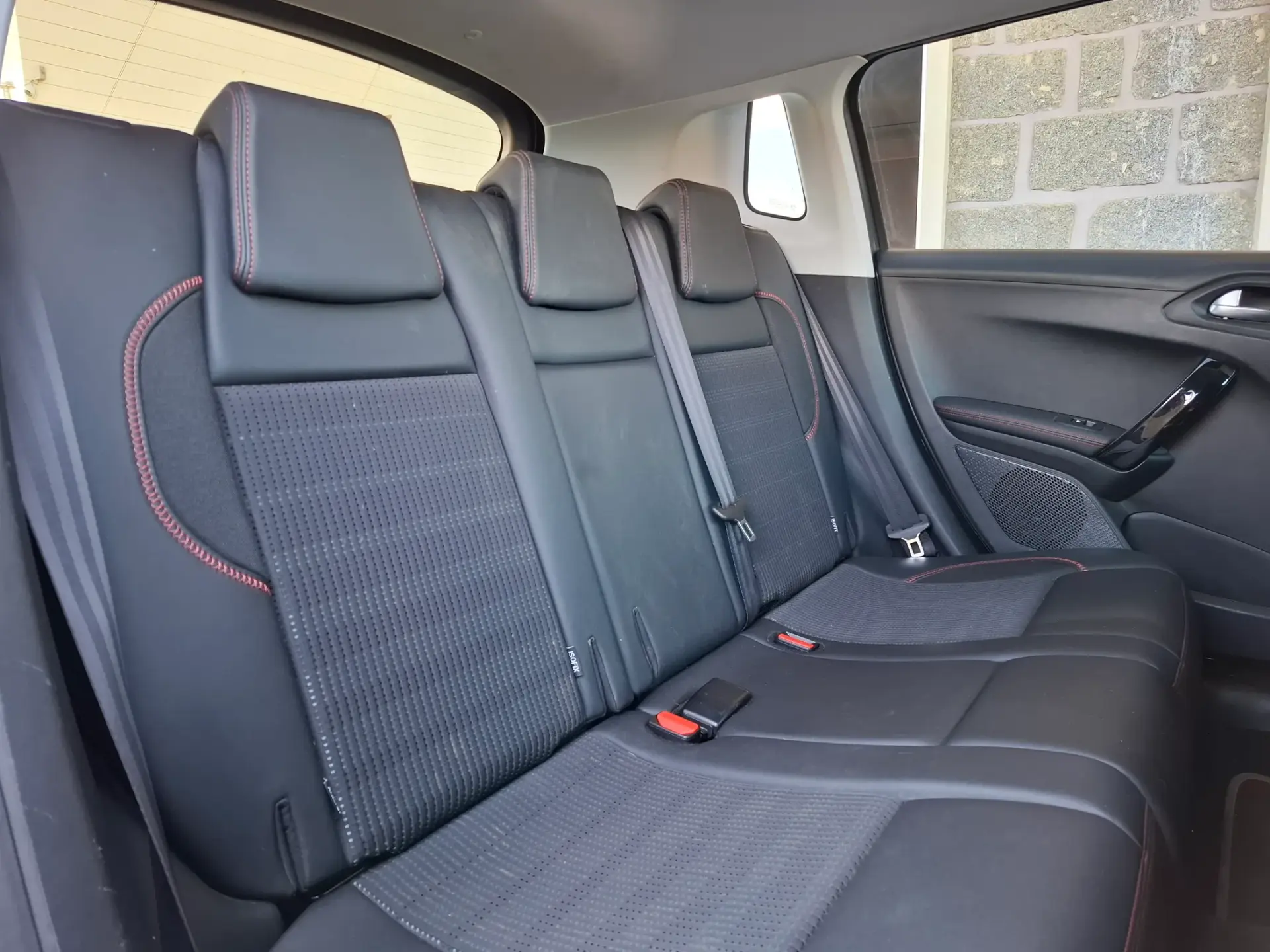 Peugeot 2008 1.5 BlueHDi GT Line EAT6 9