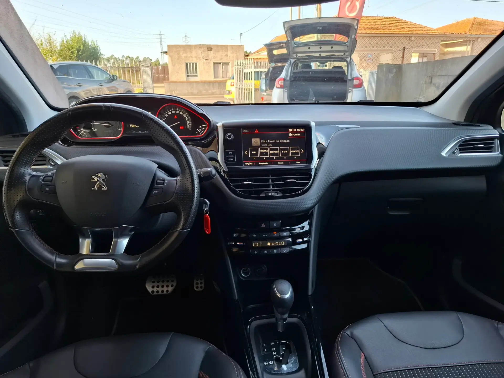 Peugeot 2008 1.5 BlueHDi GT Line EAT6 16
