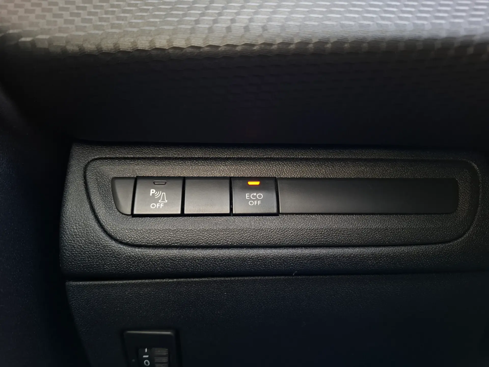 Peugeot 2008 1.5 BlueHDi GT Line EAT6 31