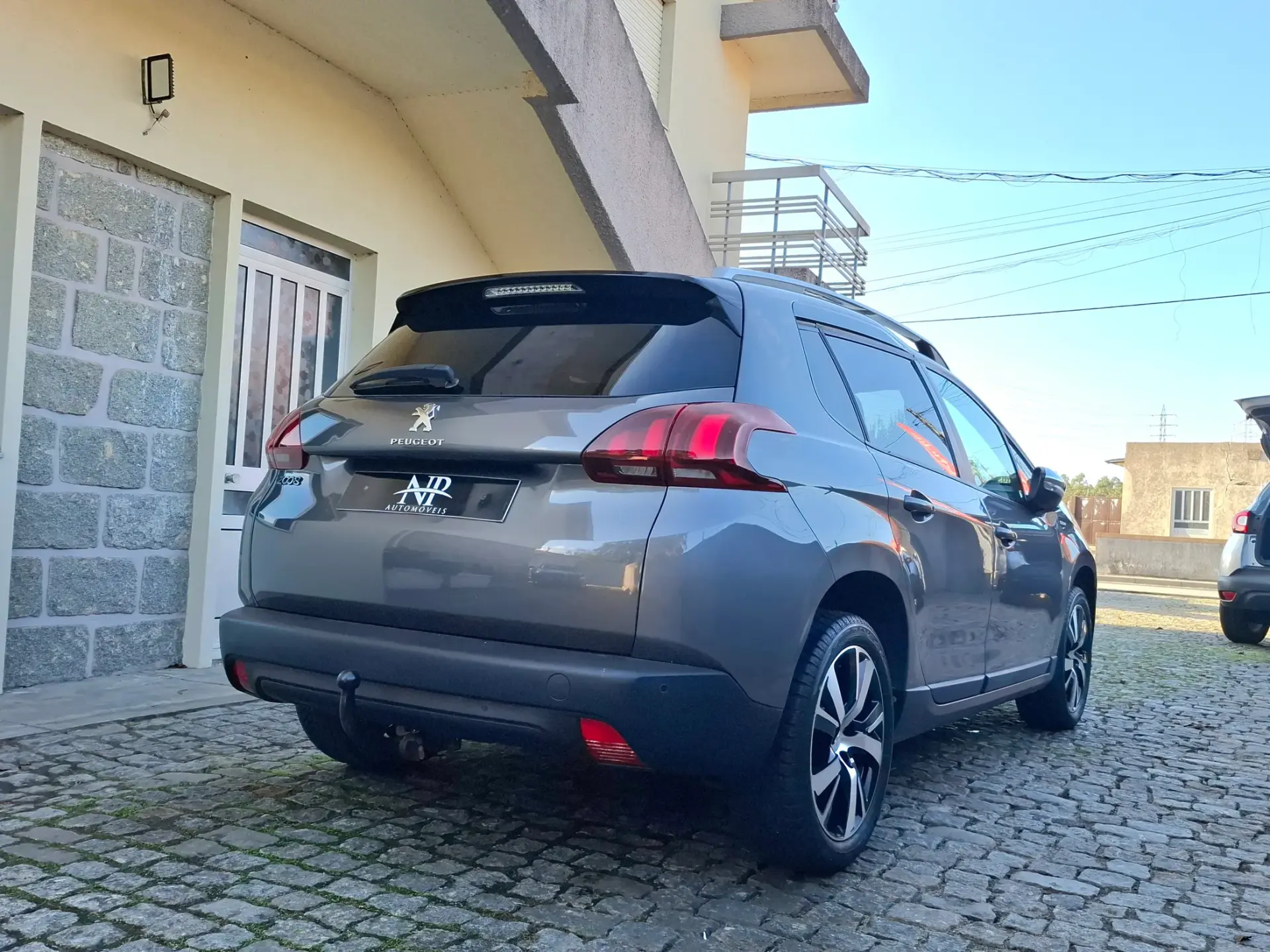 Peugeot 2008 1.5 BlueHDi Signature 4