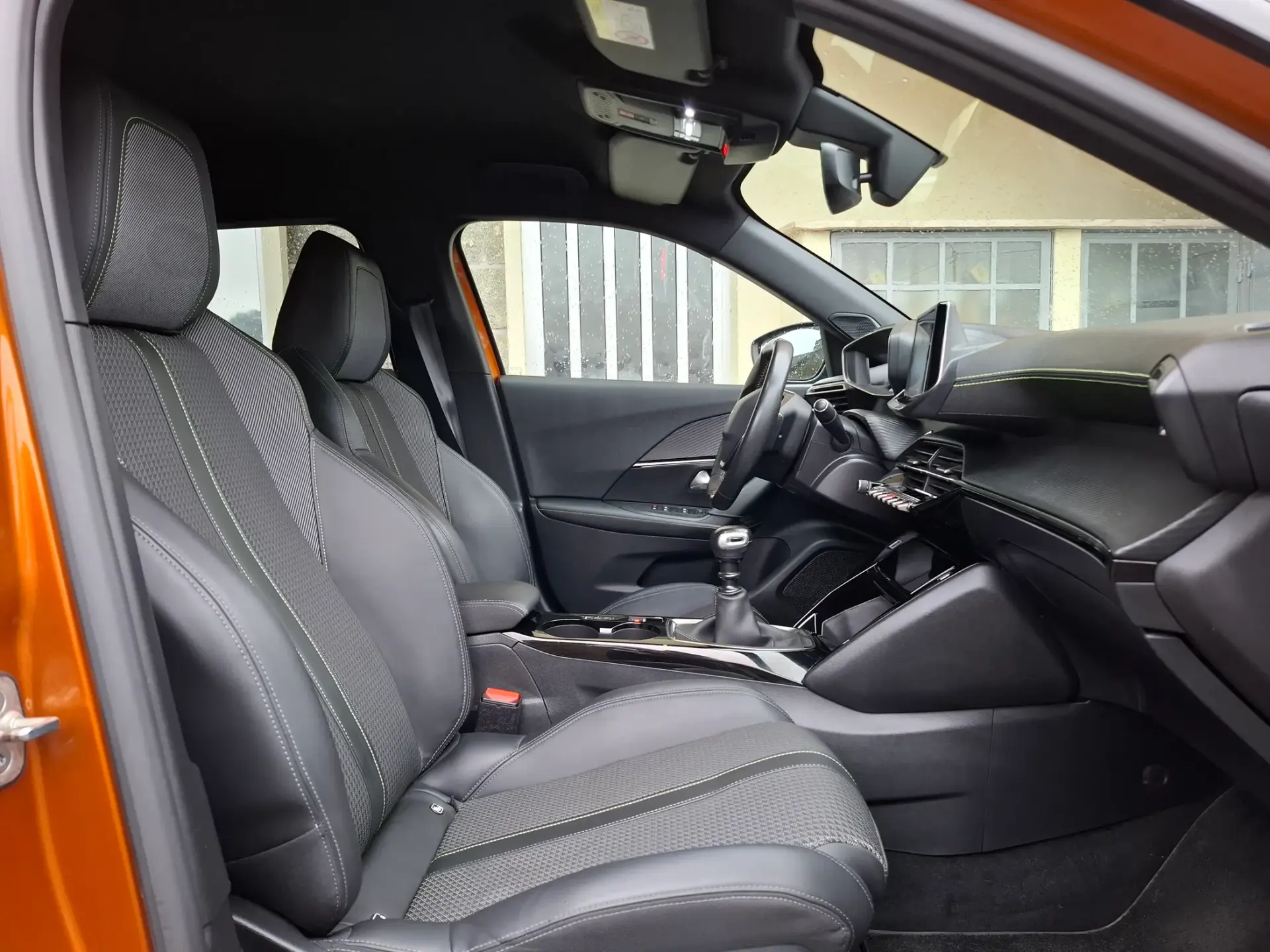 Peugeot 2008 1.2 PureTech GT Line 11