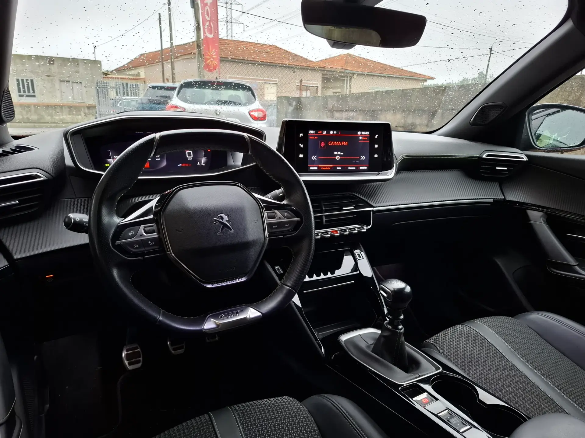 Peugeot 2008 1.2 PureTech GT Line 16