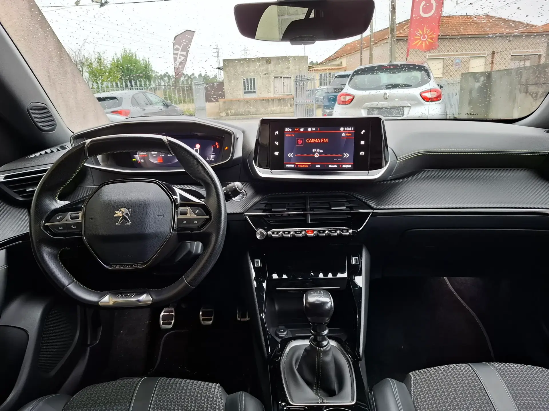 Peugeot 2008 1.2 PureTech GT Line 17