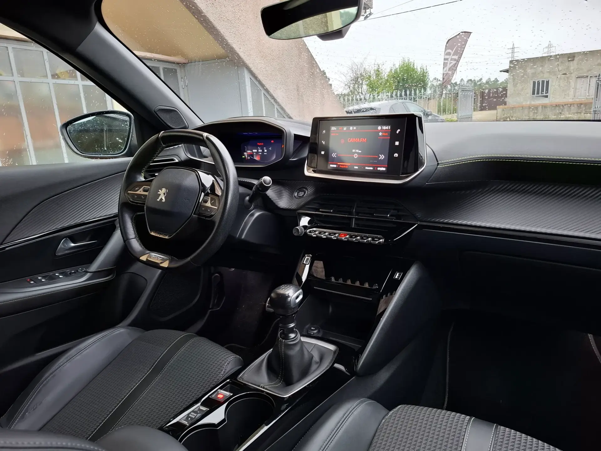 Peugeot 2008 1.2 PureTech GT Line 18