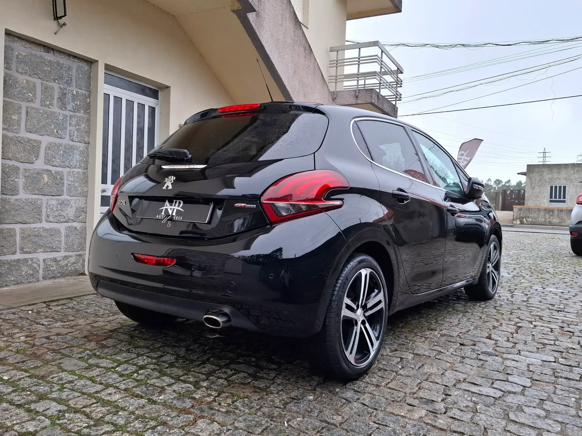 Peugeot 208 1.2 PureTech GT Line 4
