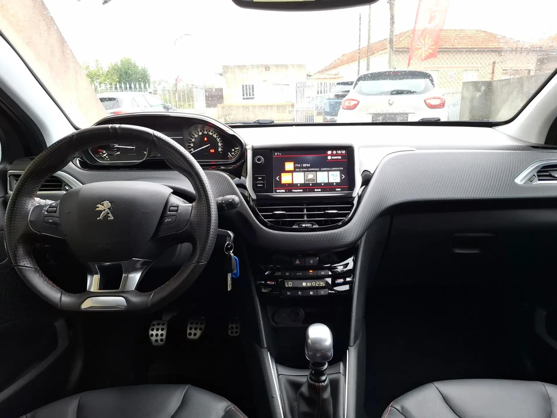Peugeot 208 1.2 PureTech GT Line 17