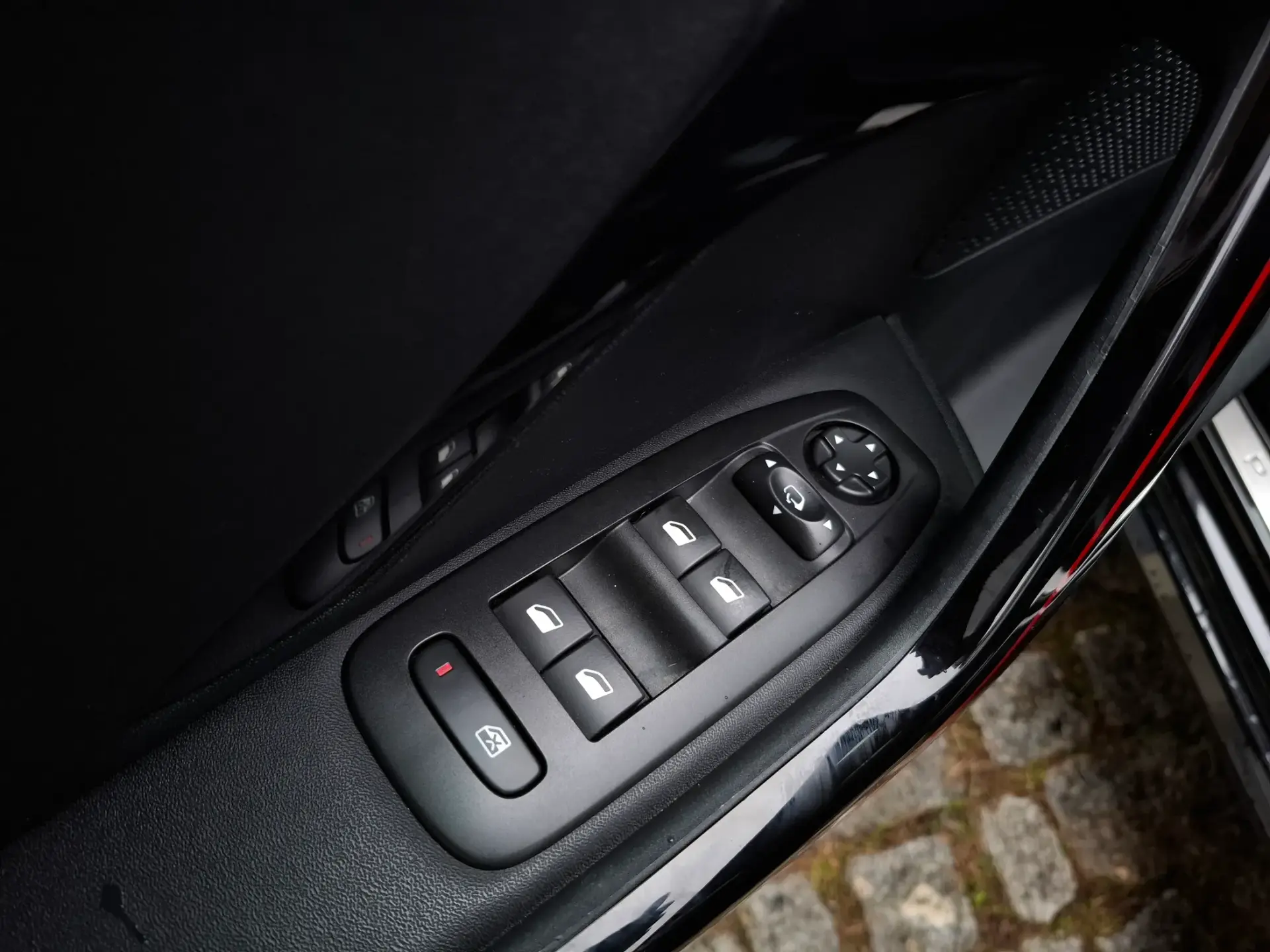 Peugeot 208 1.2 PureTech GT Line 32