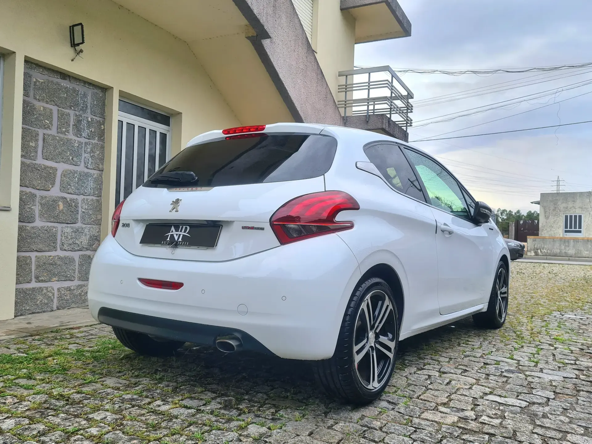 Peugeot 208 1.2 PureTech GT Line 6