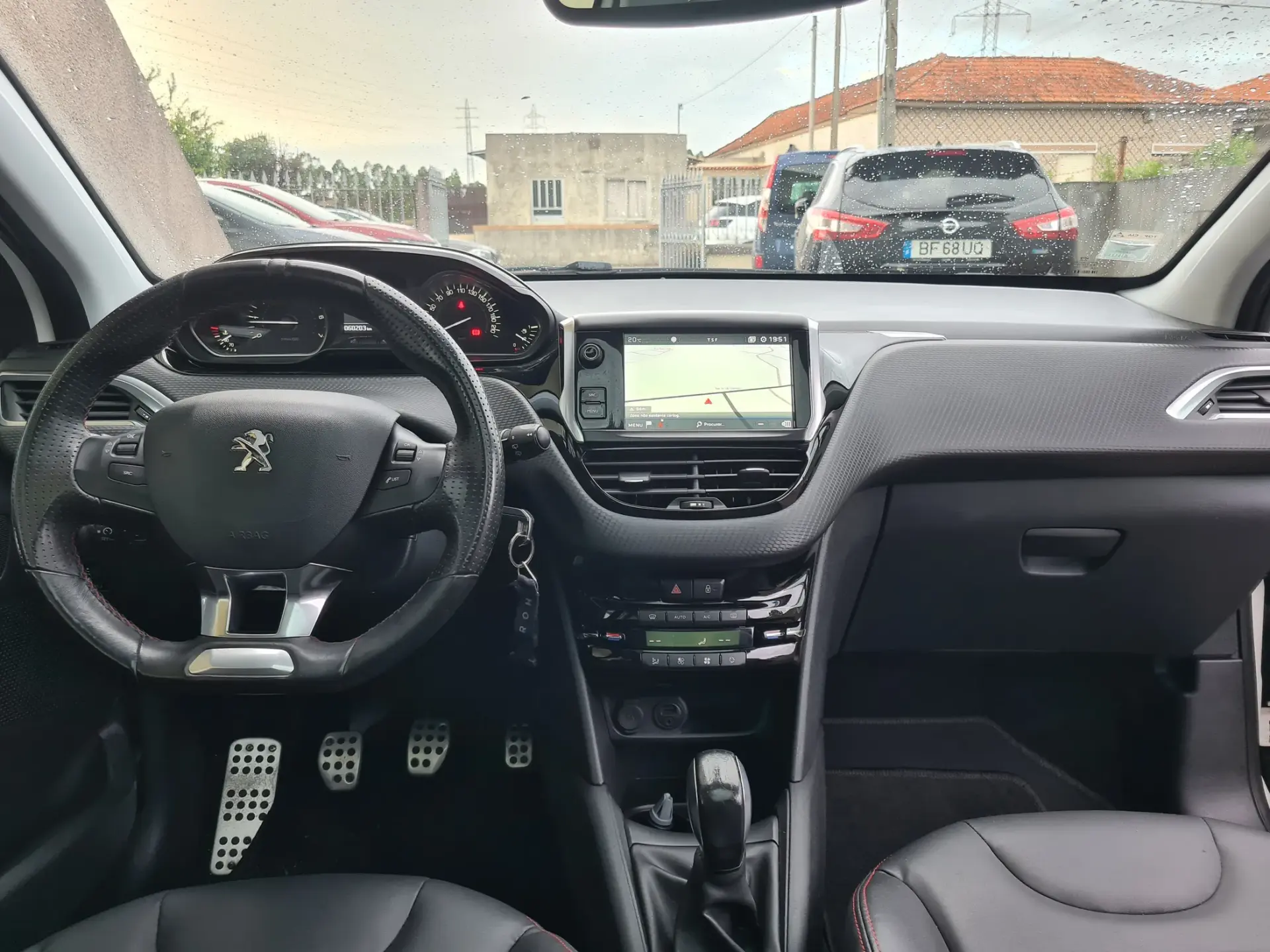 Peugeot 208 1.2 PureTech GT Line 16