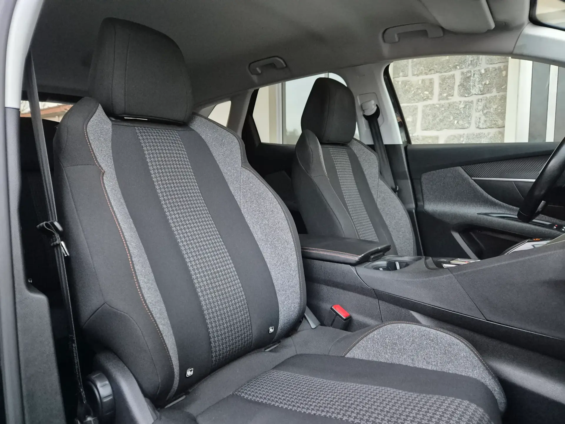 Peugeot 3008 1.5 BlueHDi Allure EAT8 11