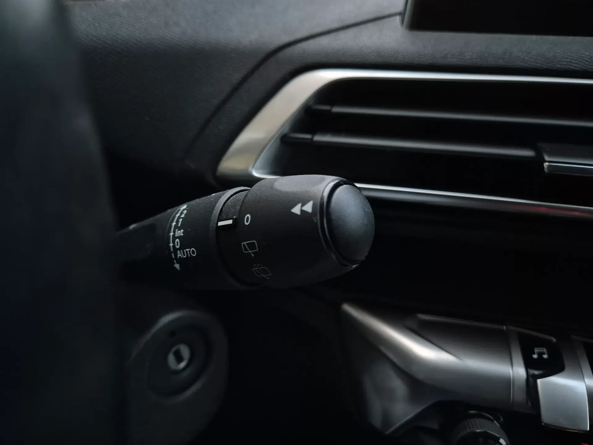 Peugeot 3008 1.5 BlueHDi Allure EAT8 22