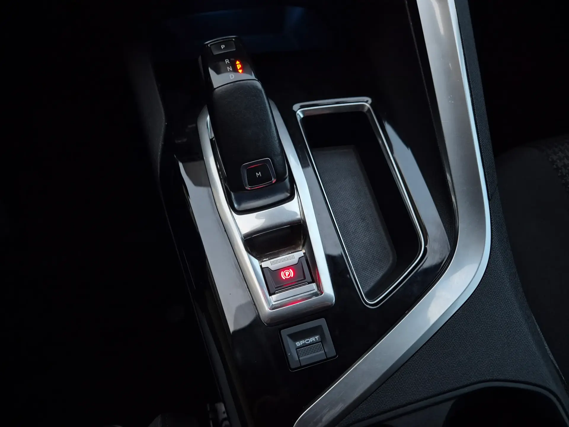 Peugeot 3008 1.5 BlueHDi Allure EAT8 27