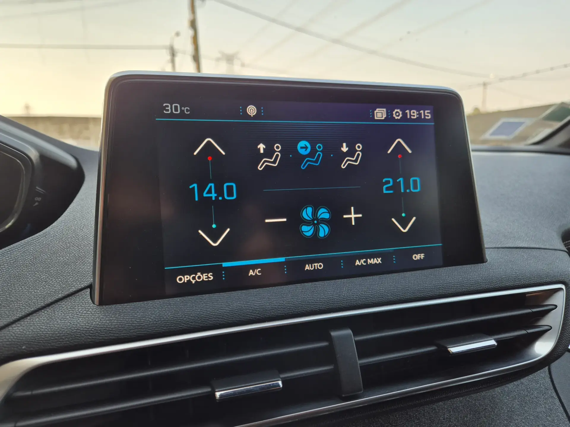 Peugeot 3008 1.6 BlueHDi GT Line 32