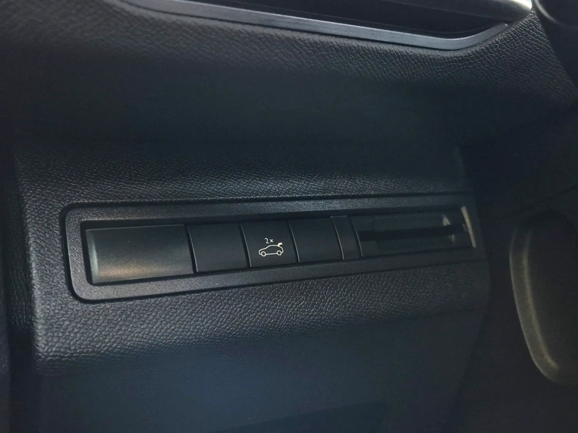 Peugeot 3008 1.6 BlueHDi GT Line 39