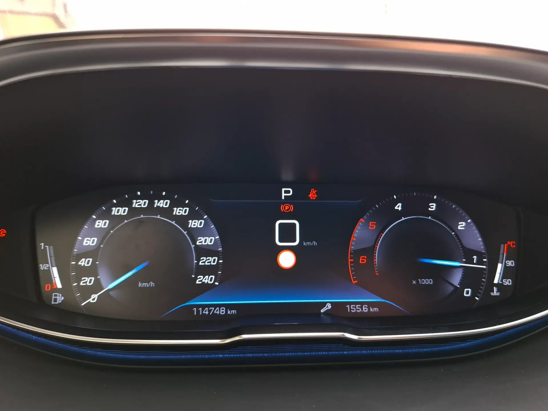 Peugeot 3008 1.5 BlueHDi GT Line EAT8 26
