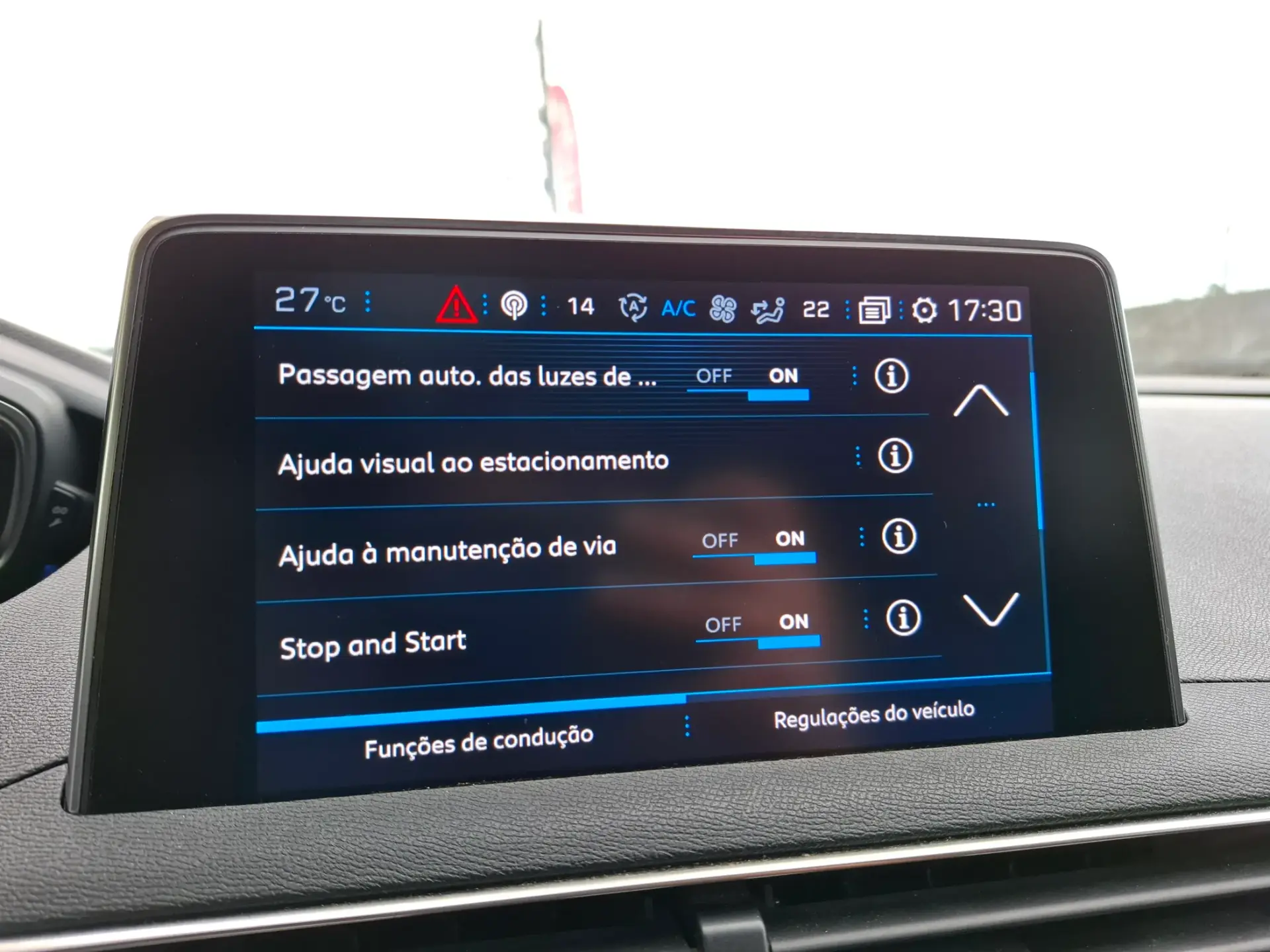 Peugeot 3008 1.5 BlueHDi GT Line EAT8 36