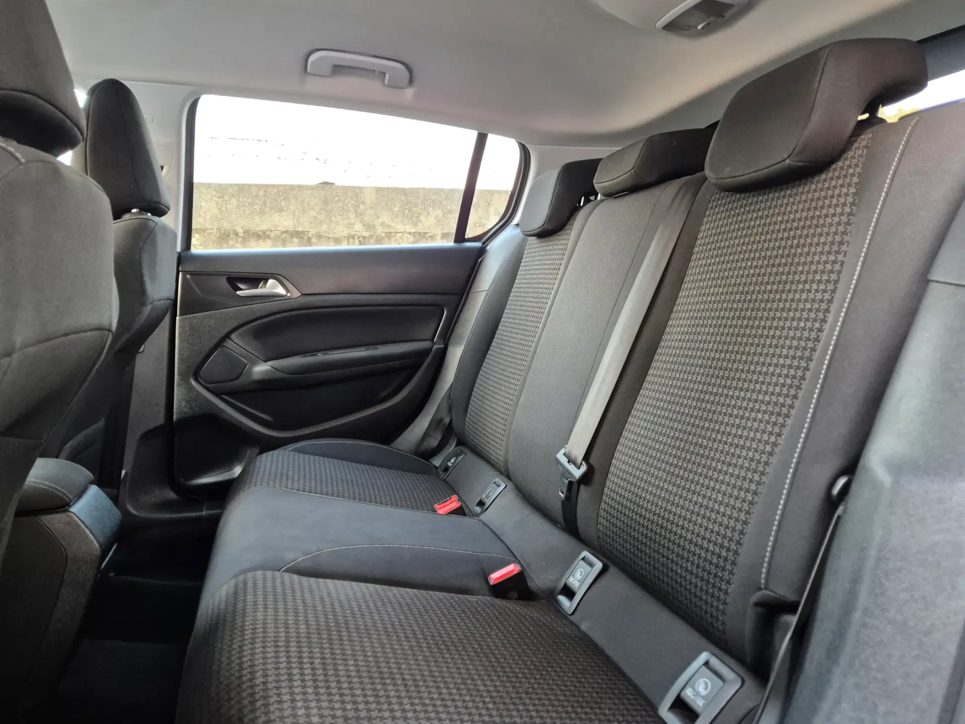 Peugeot 308 1.6 BlueHDi Style 13