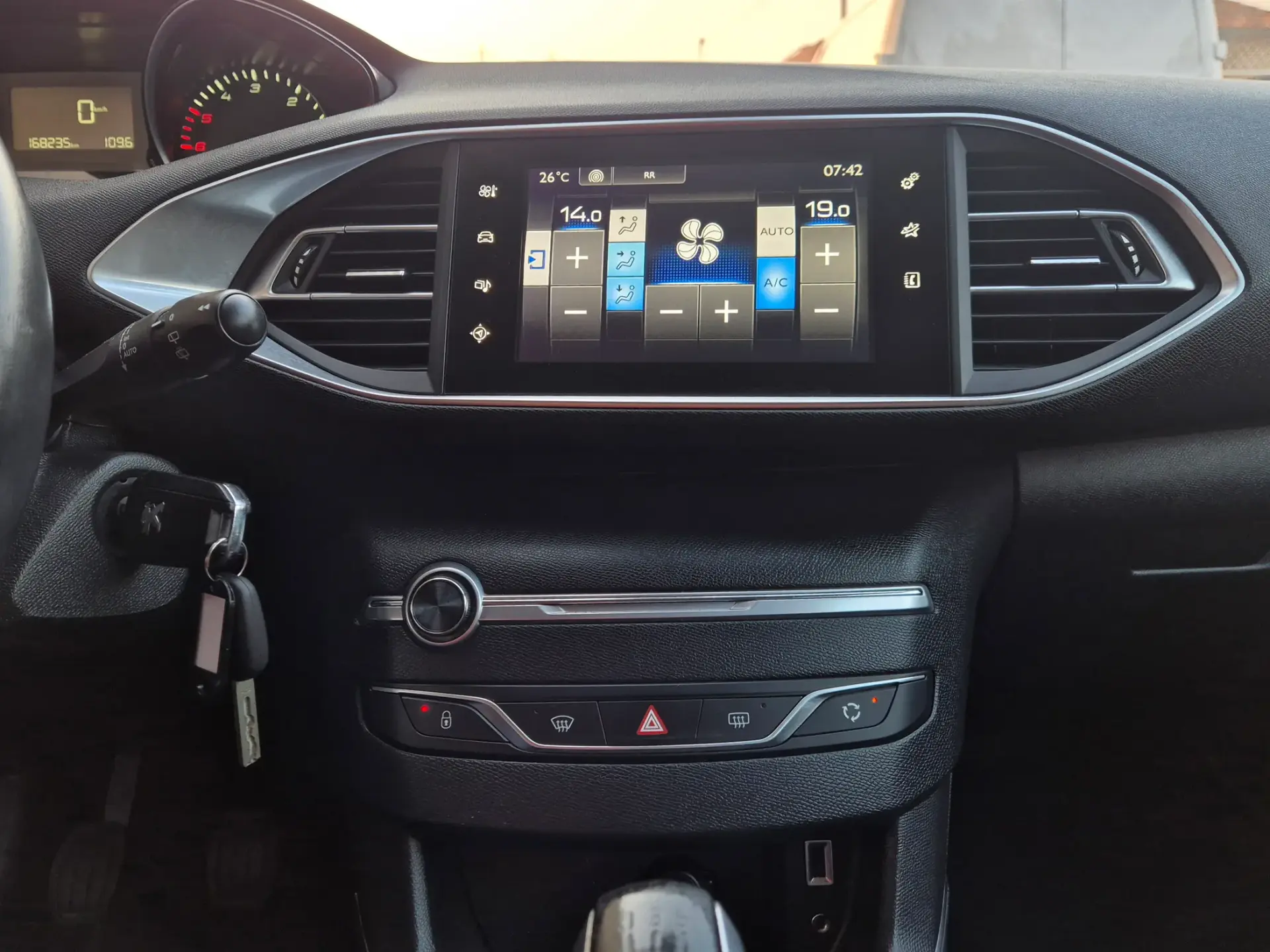 Peugeot 308 1.6 BlueHDi Style 24