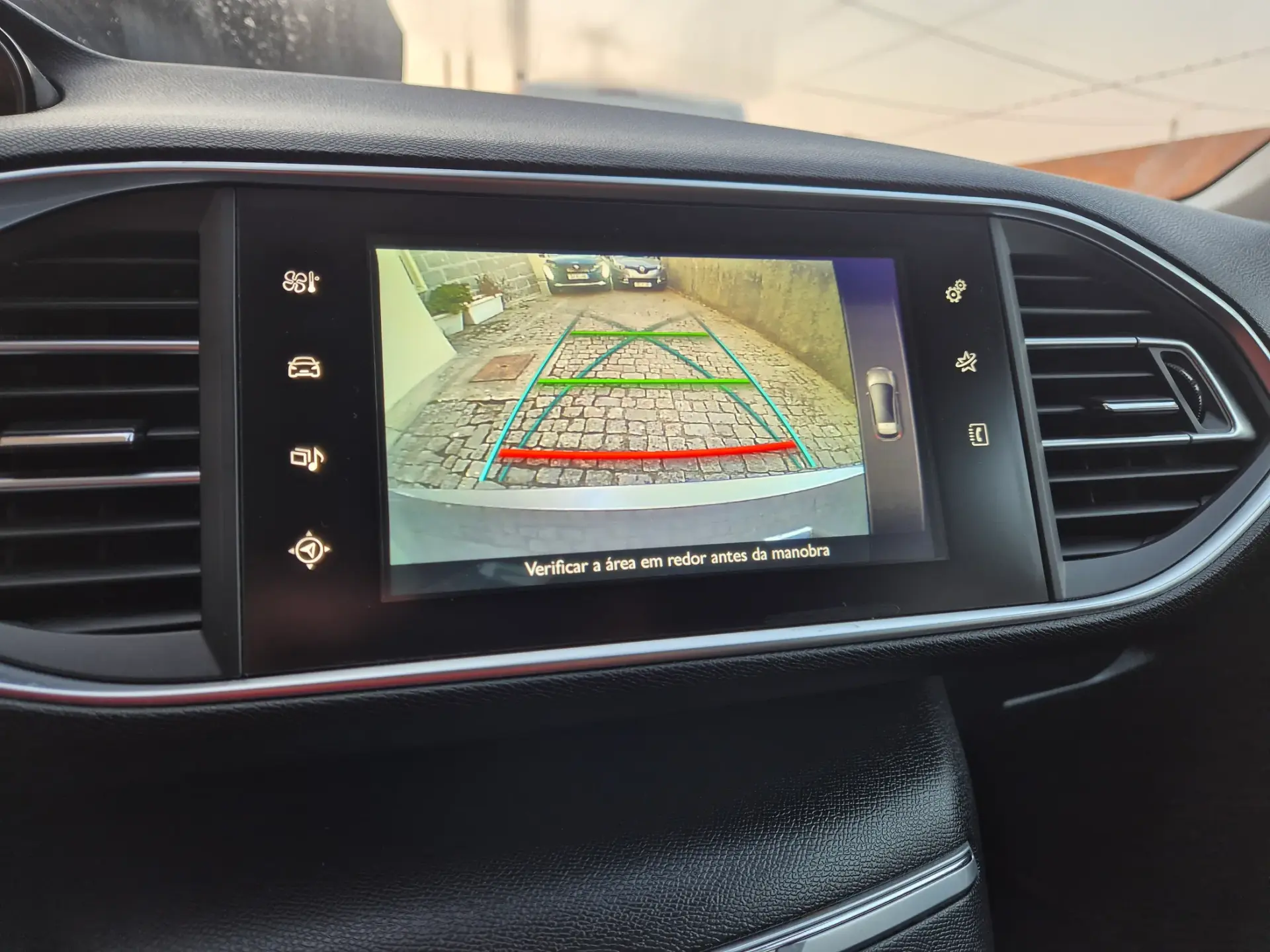 Peugeot 308 1.6 BlueHDi Style 29