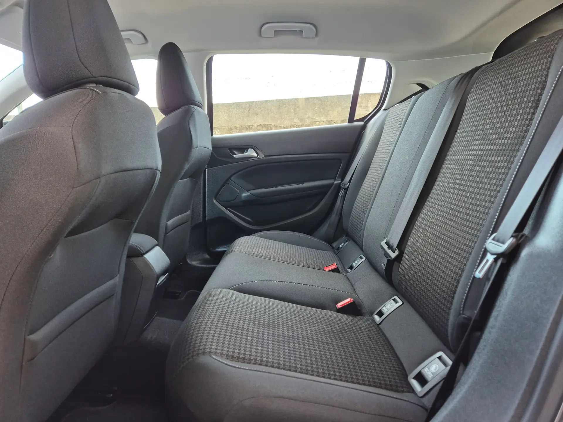 Peugeot 308 1.5 BlueHDi Active EAT8 12