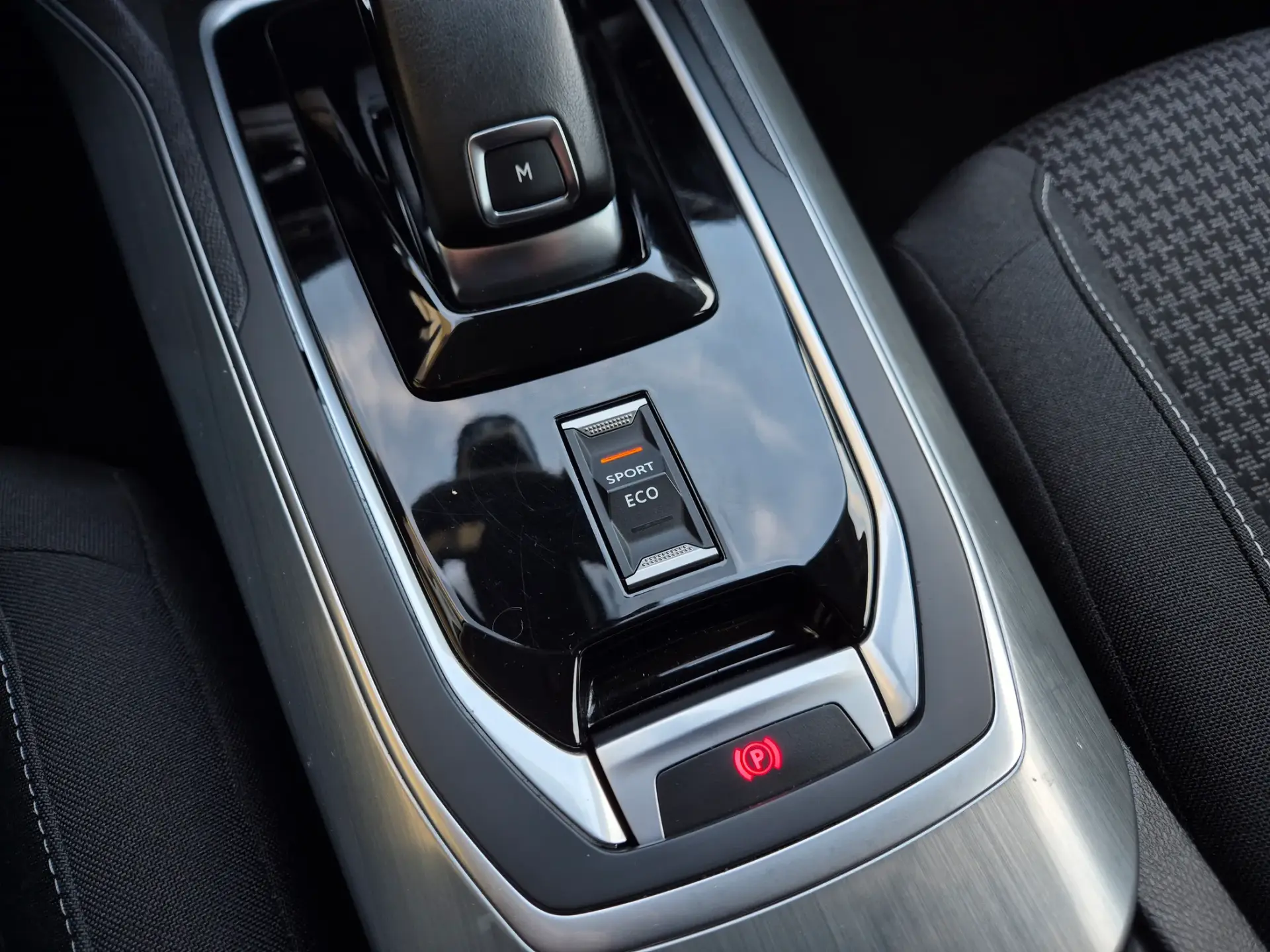 Peugeot 308 1.5 BlueHDi Active EAT8 32