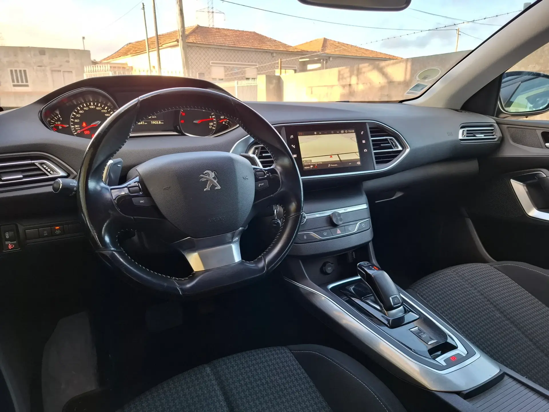 Peugeot 308 1.5 BlueHDi Active EAT8 16