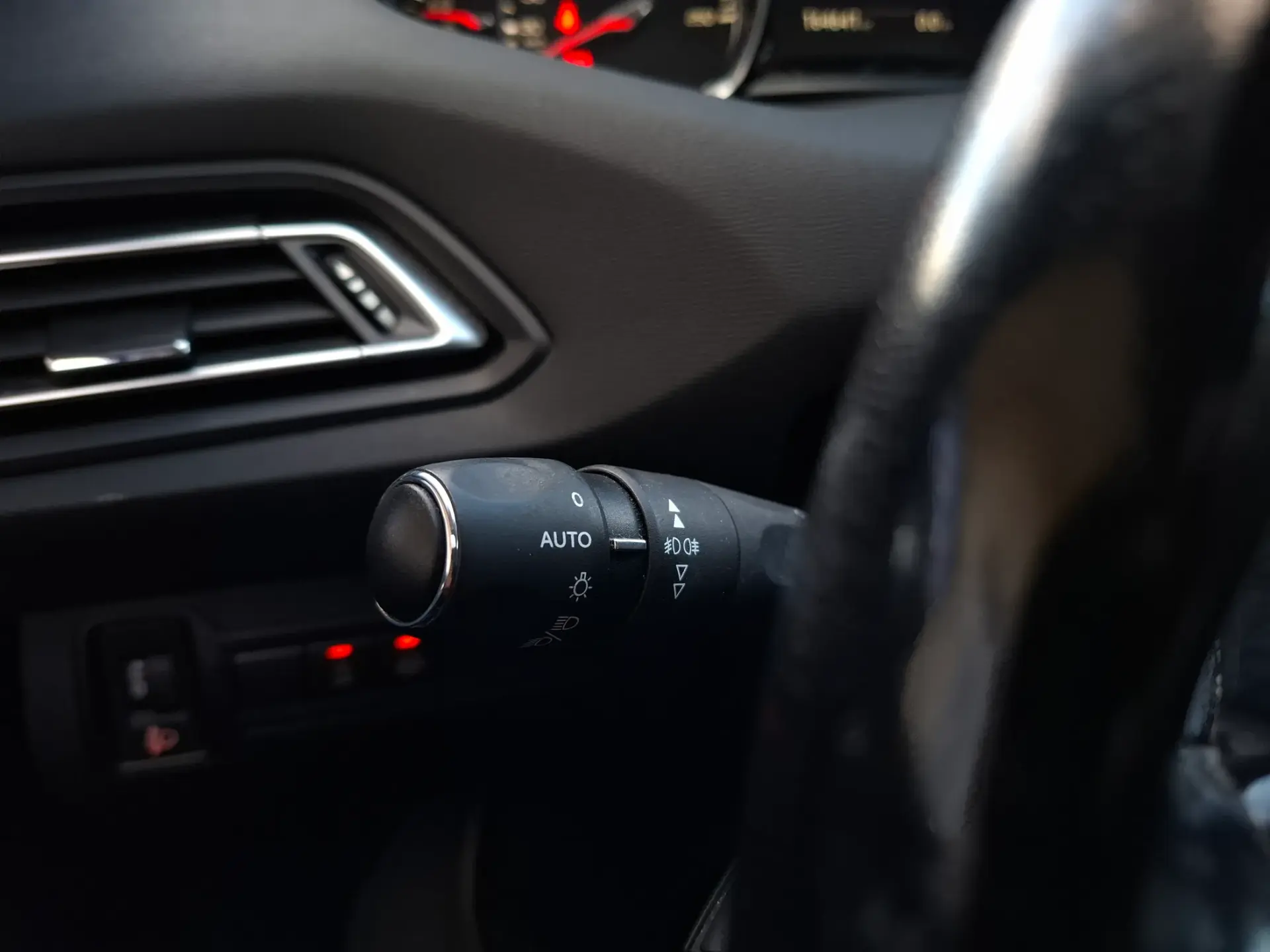 Peugeot 308 1.5 BlueHDi Active EAT8 23