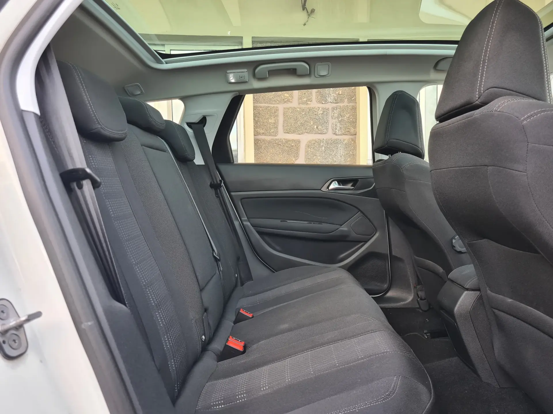 Peugeot 308 SW 1.6 BlueHDi Allure 10