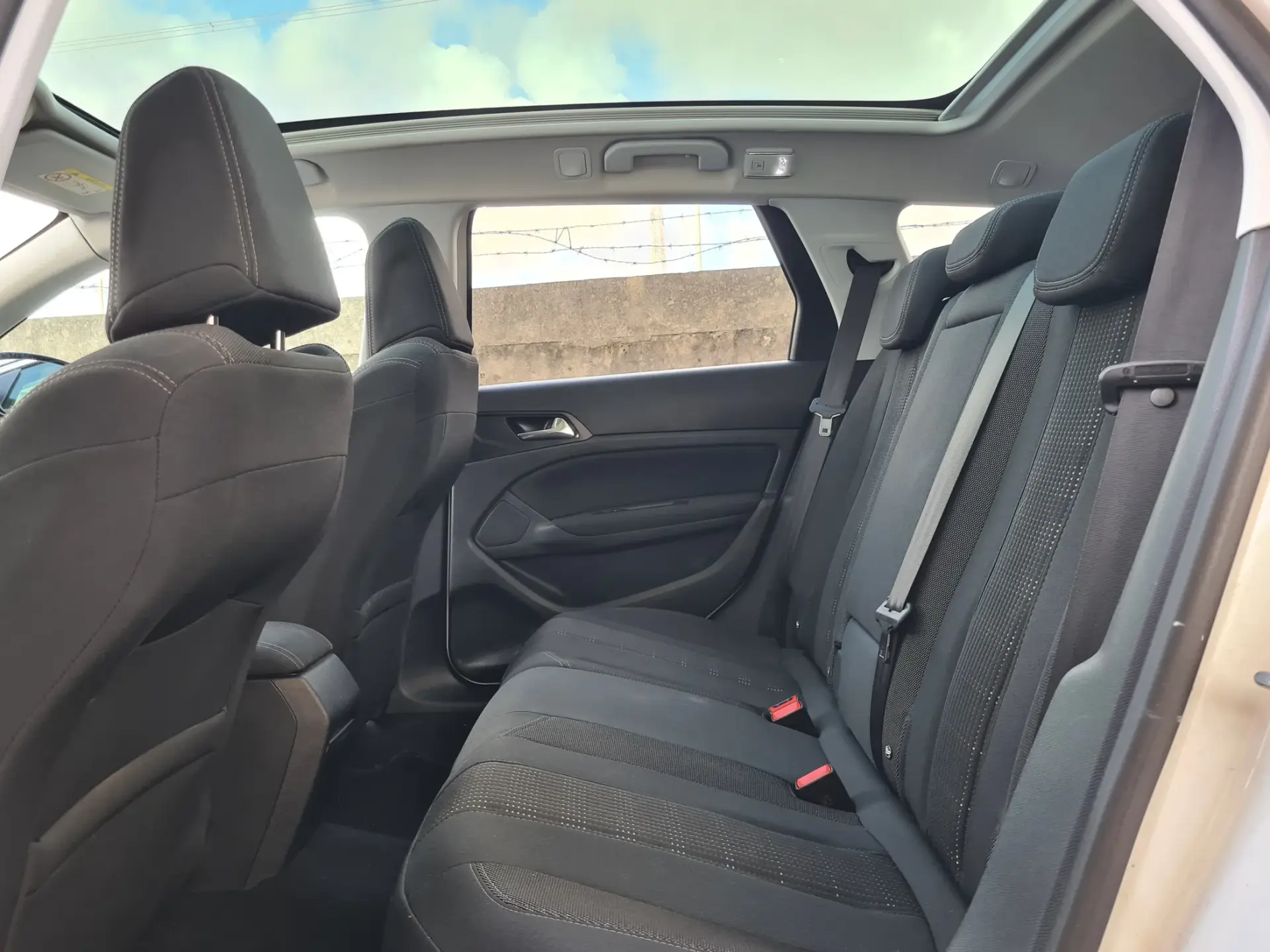 Peugeot 308 SW 1.6 BlueHDi Allure 14