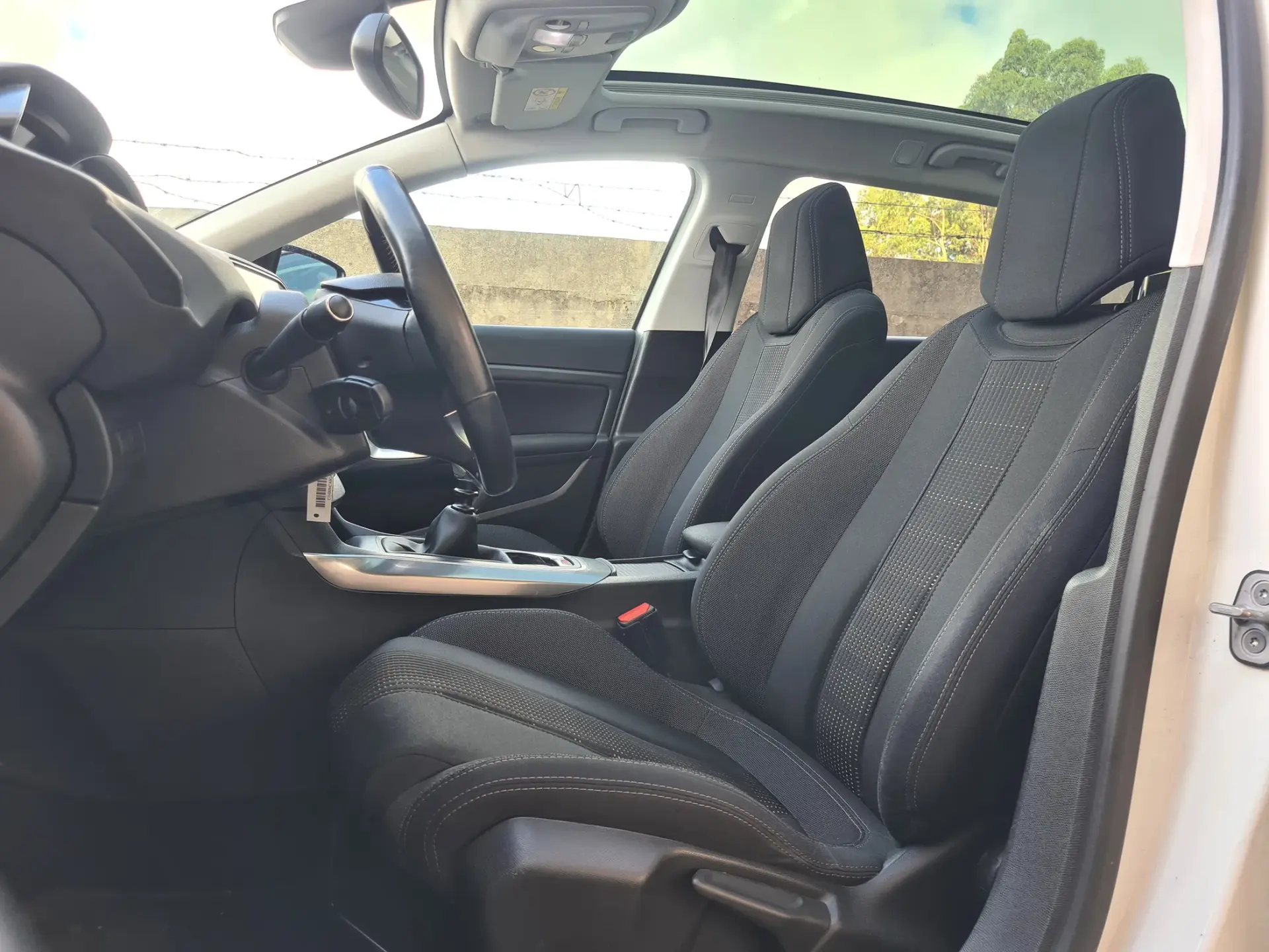Peugeot 308 SW 1.6 BlueHDi Allure 17